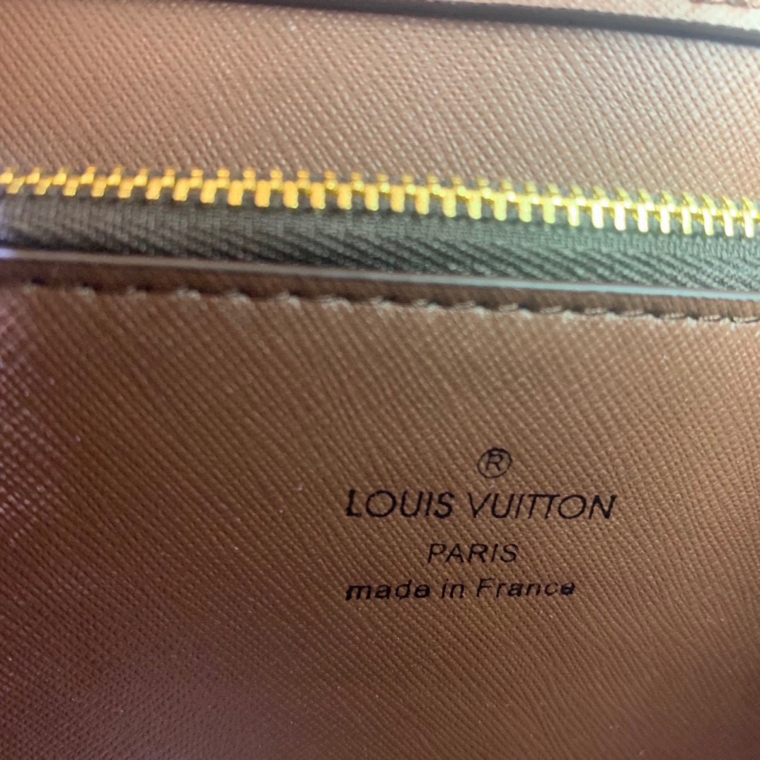[TOP] Louis Vuitton LV LVSaint Cloud Monogram canvas bag