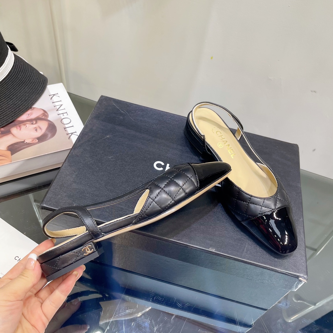 [TOP] CHANEL Two Tone Plaid Flats  - 4 Colours