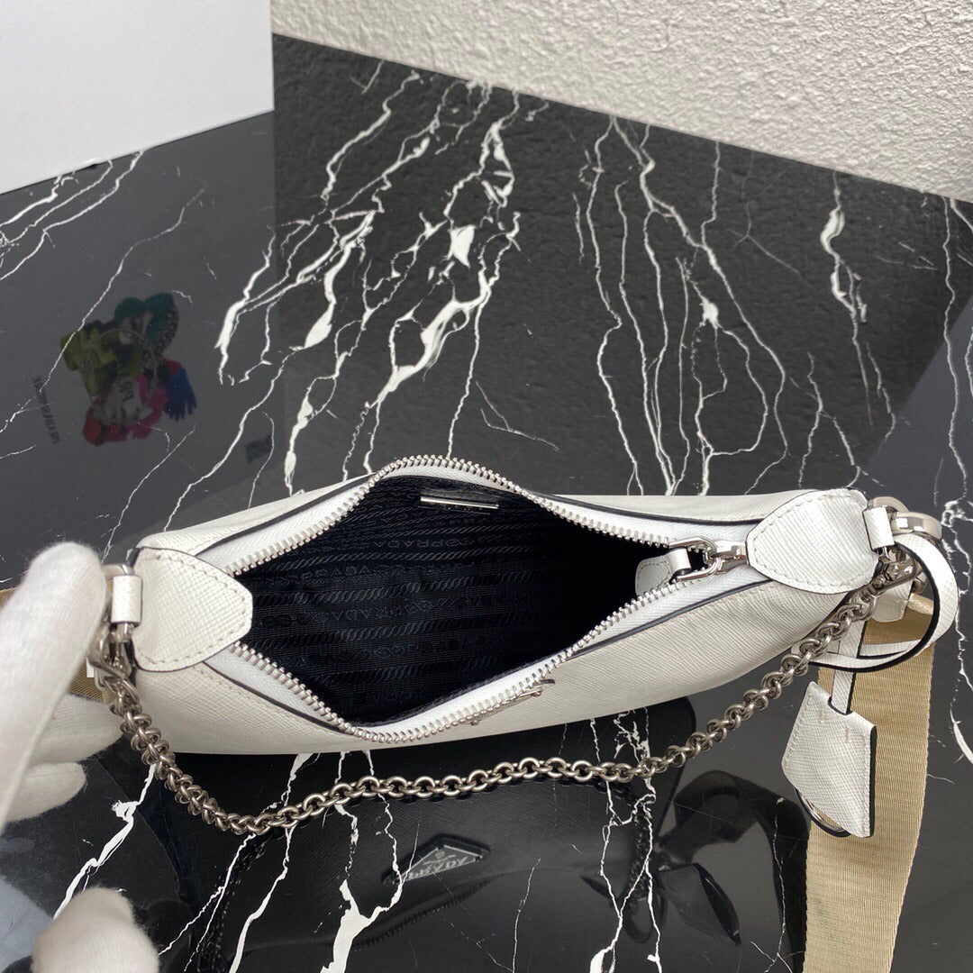 [TOP] PRADA Re-Edition 2005 Epi Leather Bag 23*8*21 cm - WHITE