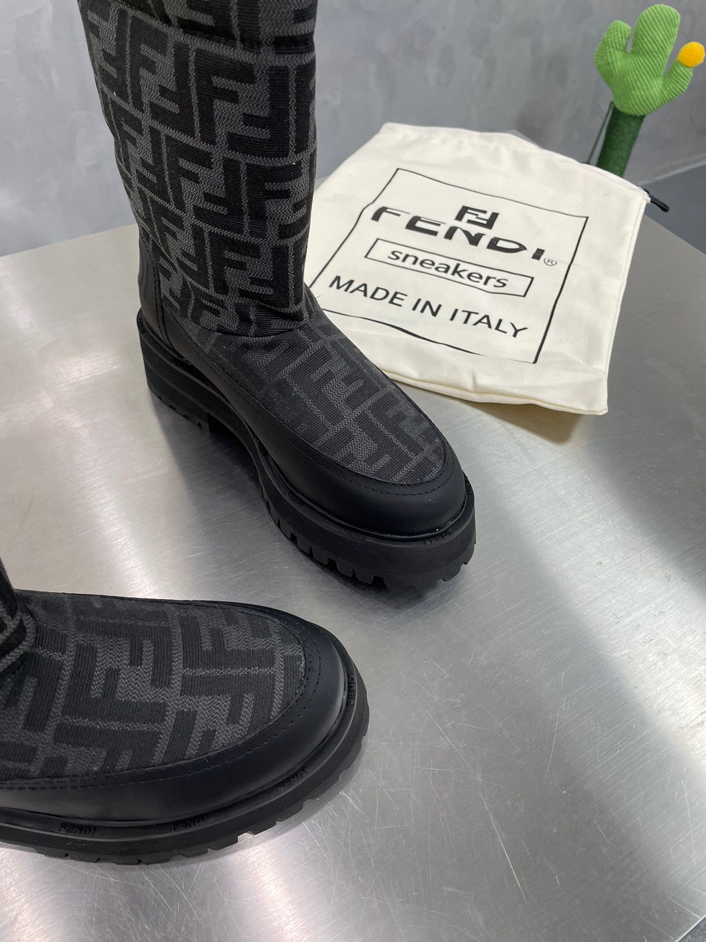 [TOP] FENDI Monogram Quilted Boots