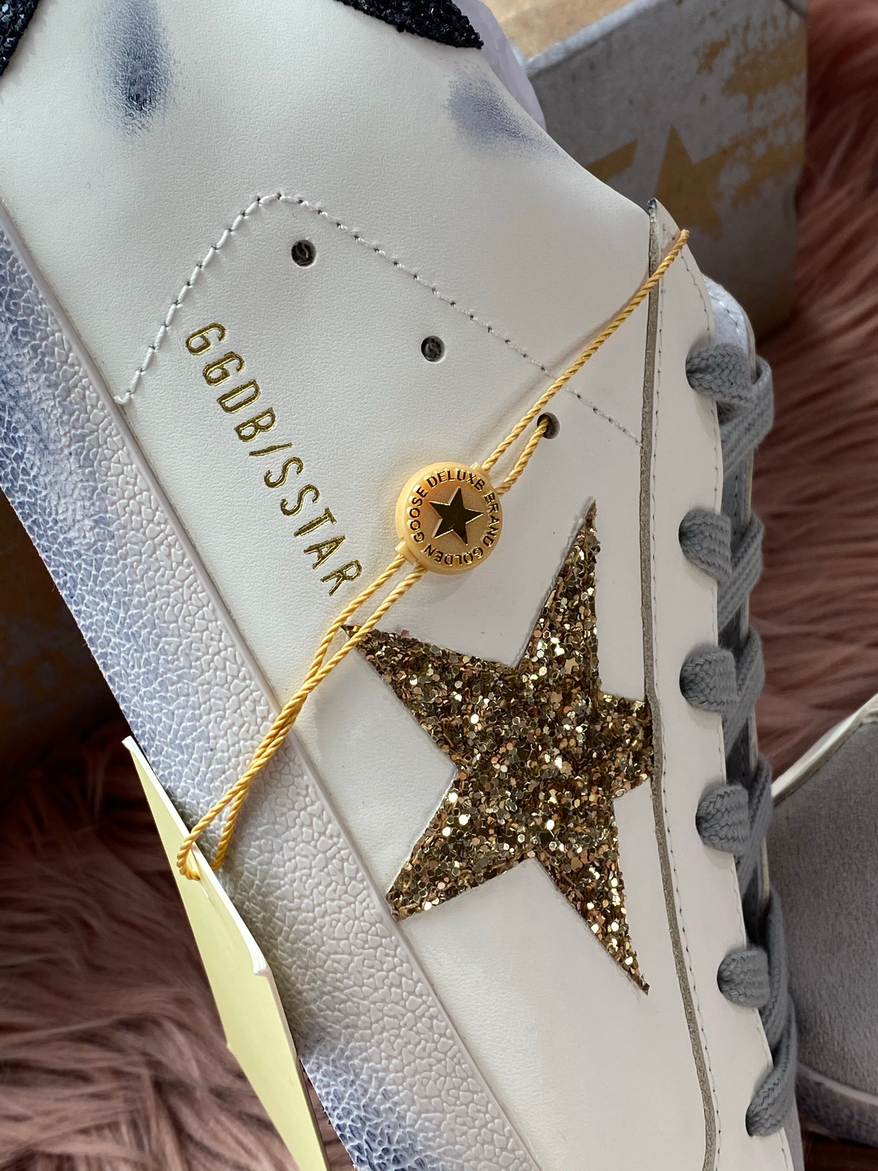 [TOP] GGDB Superstar Sneakers Glittery - Black and Gold Star