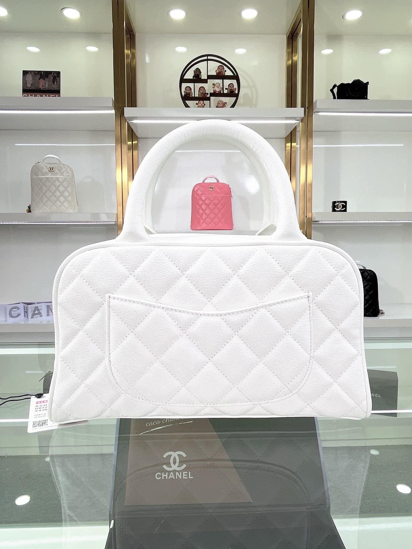 [TOP] CHANEL Bowler Mini Bag - White