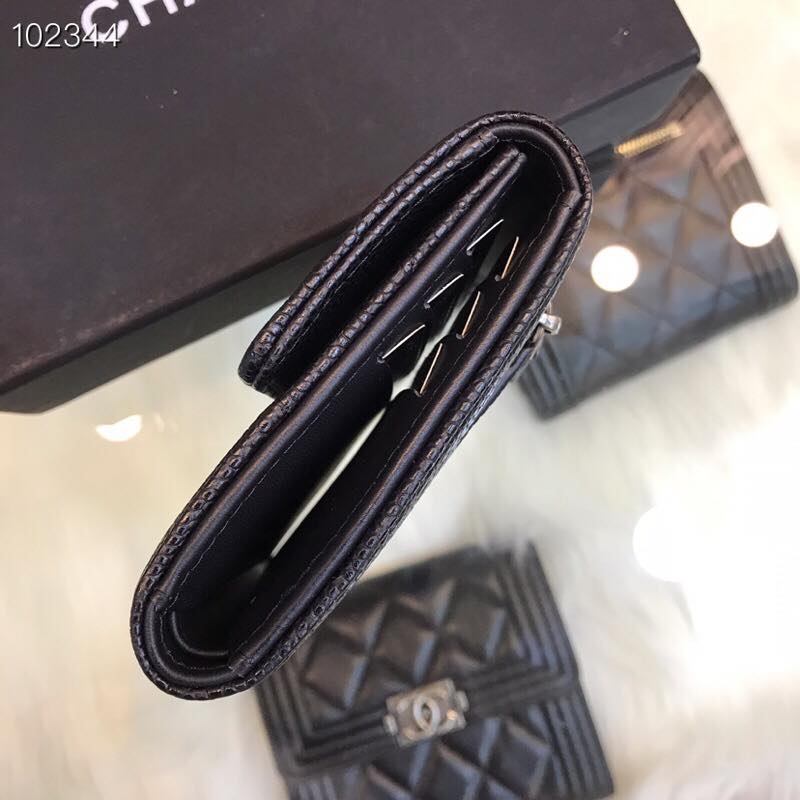 [TOP] CHANEL Boy Trifold Wallet Caviar Skin - Black & SHW