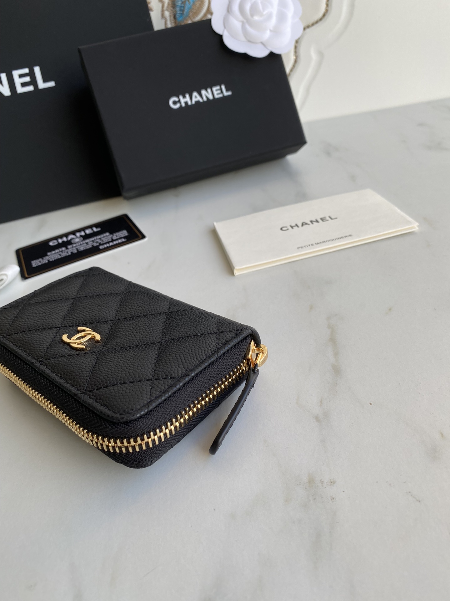 [TOP] CHANEL Zipper Leather Wallet - GHW&SHW - Black