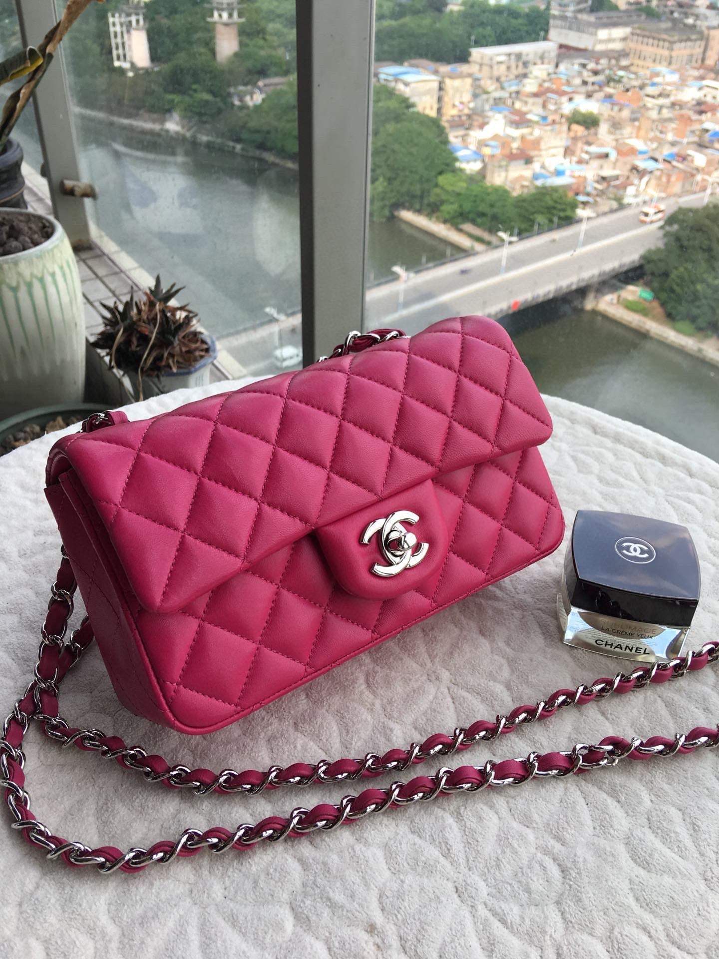 [TOP] CHANEL Classic Flap Bag Lambskin Mini 20cm - Pink & SHW