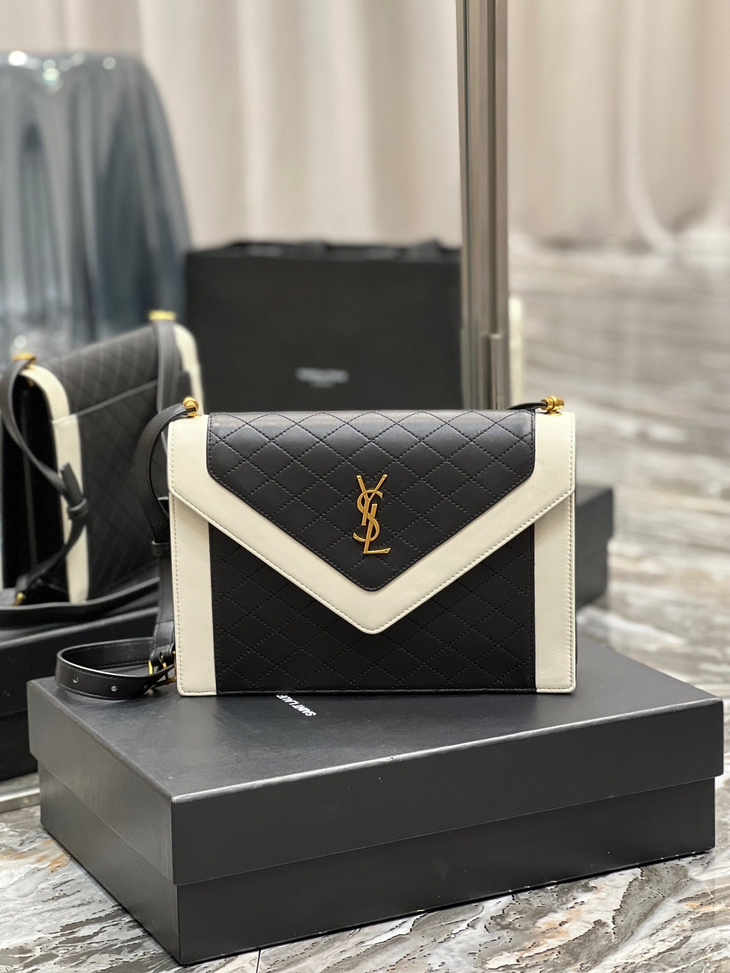 [TOP] Yves Saint Laurent YSL Mini Quilted Envelope Bags - 2 Sizes - 3 Colors