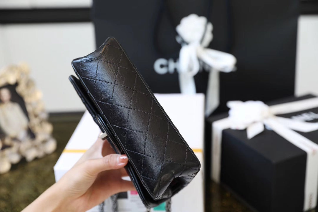 [TOP] CHANEL 2.55 Reissue Bag Small 20cm- Black & SHW