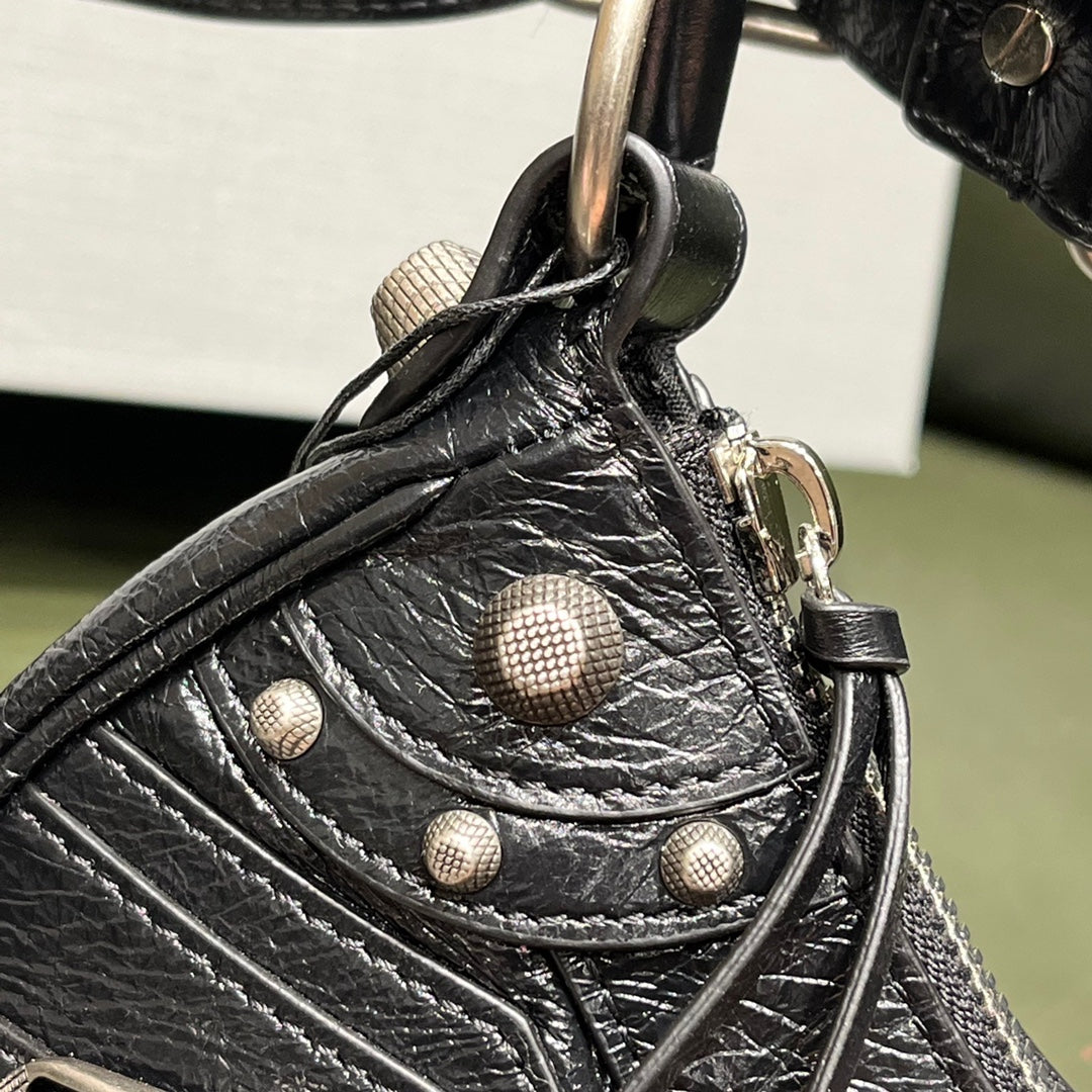 [TOP] BALENCIAGA Le Cagole Bag - Black