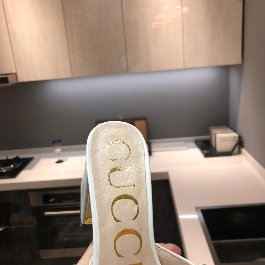 [TOP] GUCCI G*G Horsebit Slide Sandal Block Heels - White