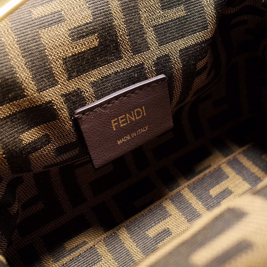 [TOP] FENDI FENDI First Small Bag - Brown