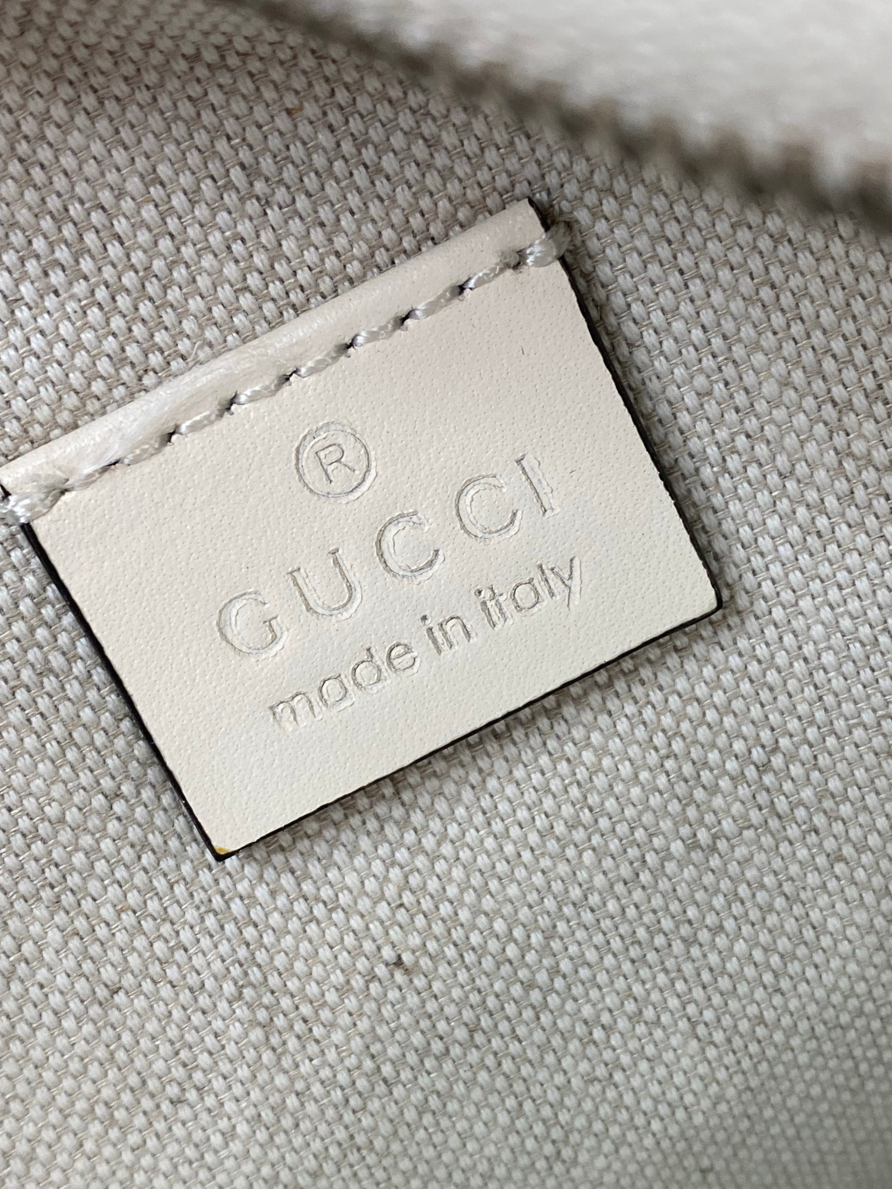 [TOP] GUCCI Embossed Belt Bag - White