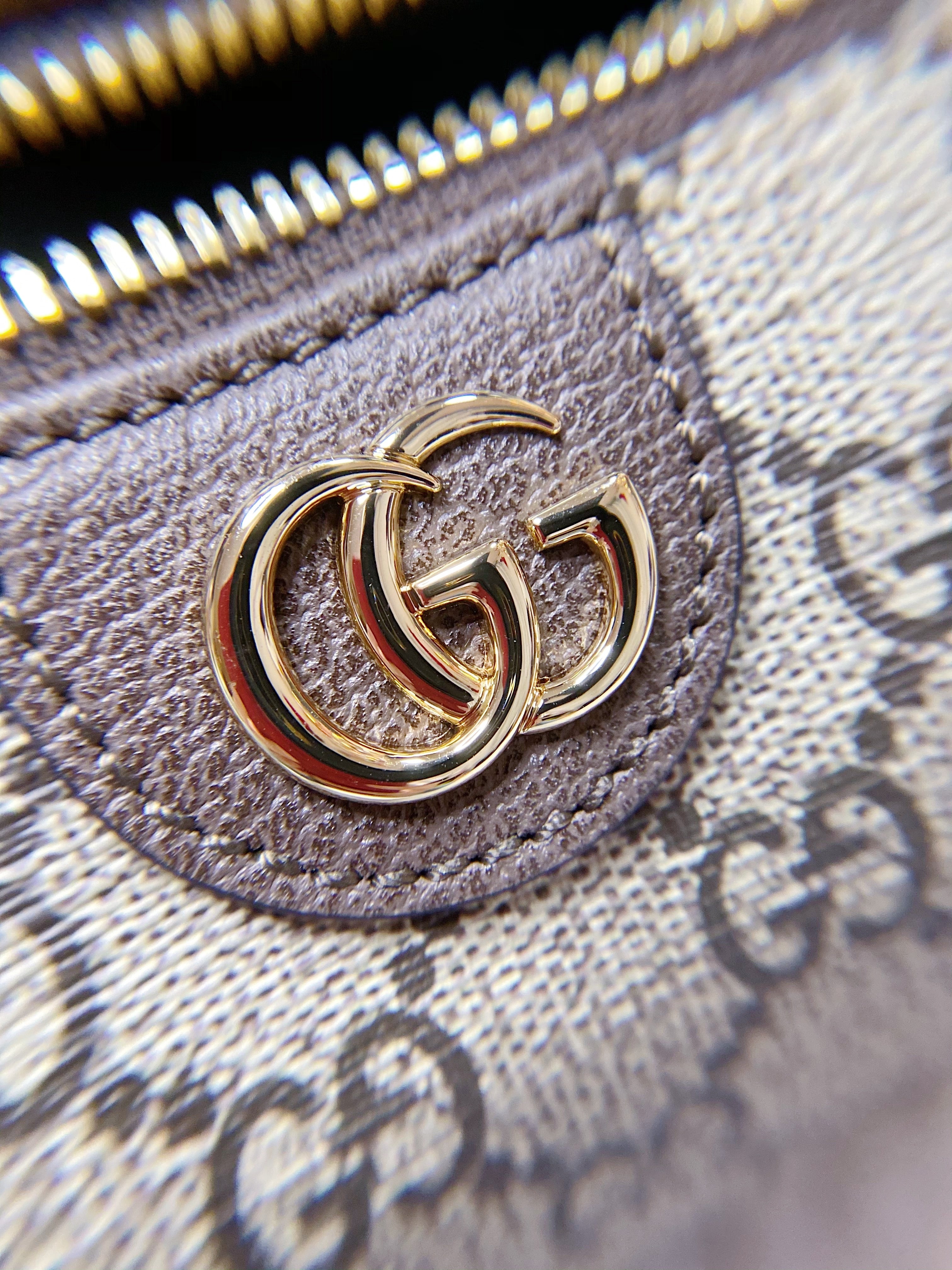 [TOP] GUCCI Cosmetic Case