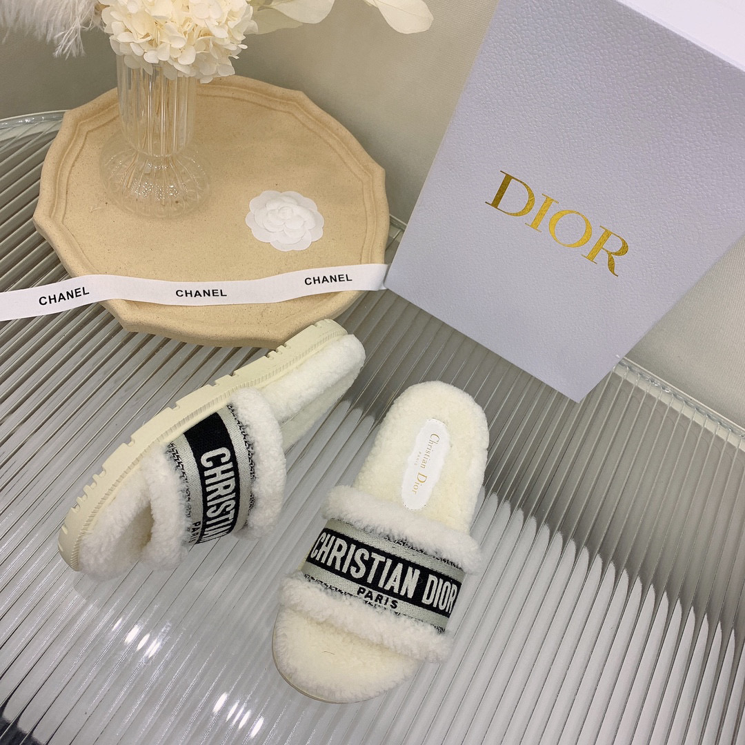 [TOP] Christian Dior D-Way Slide Embroidered Cotton and Shearling - 20 Colours