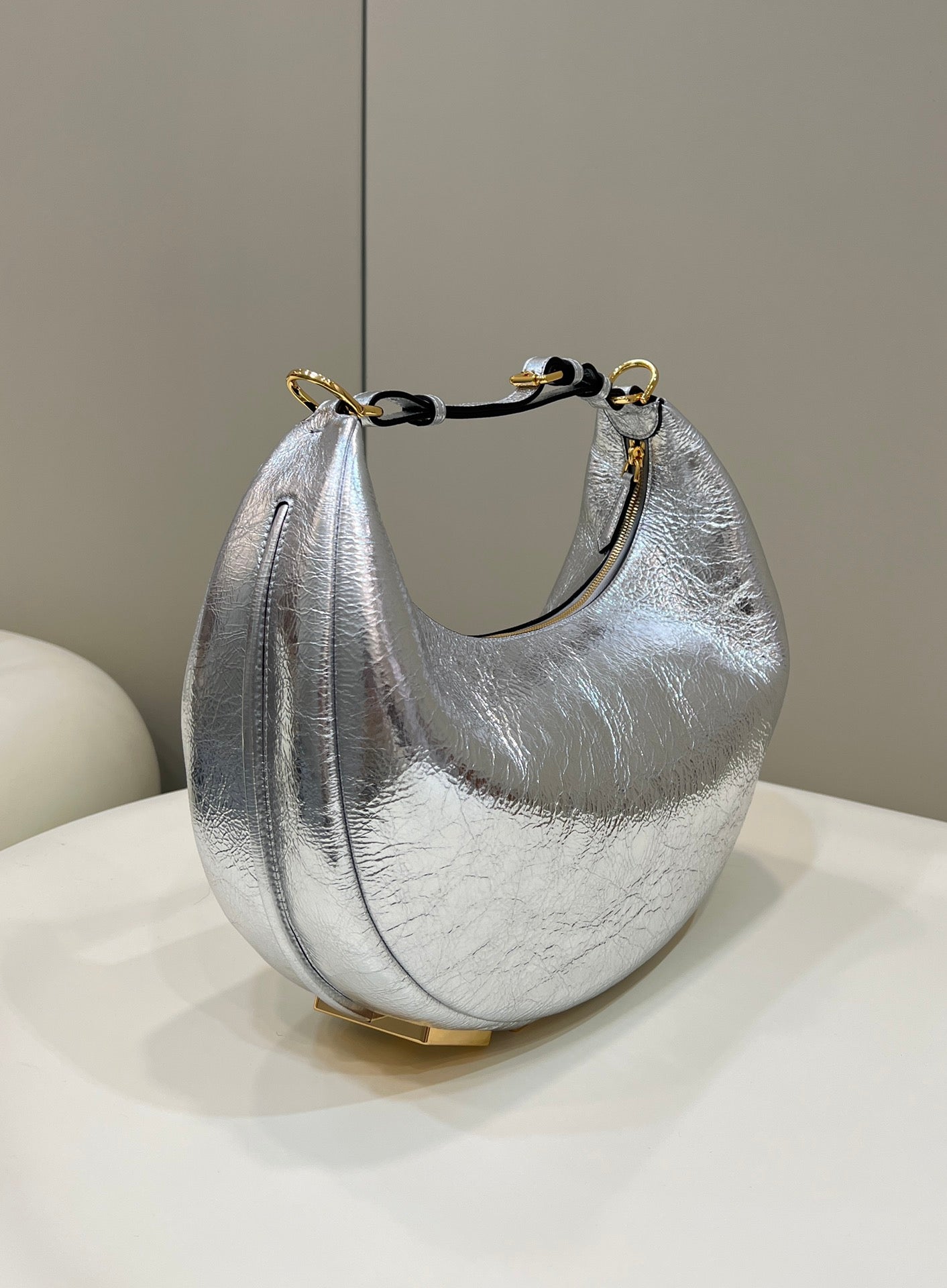 [TOP] FENDI Fendigraphy Bags Small Hand Bag - Silver
