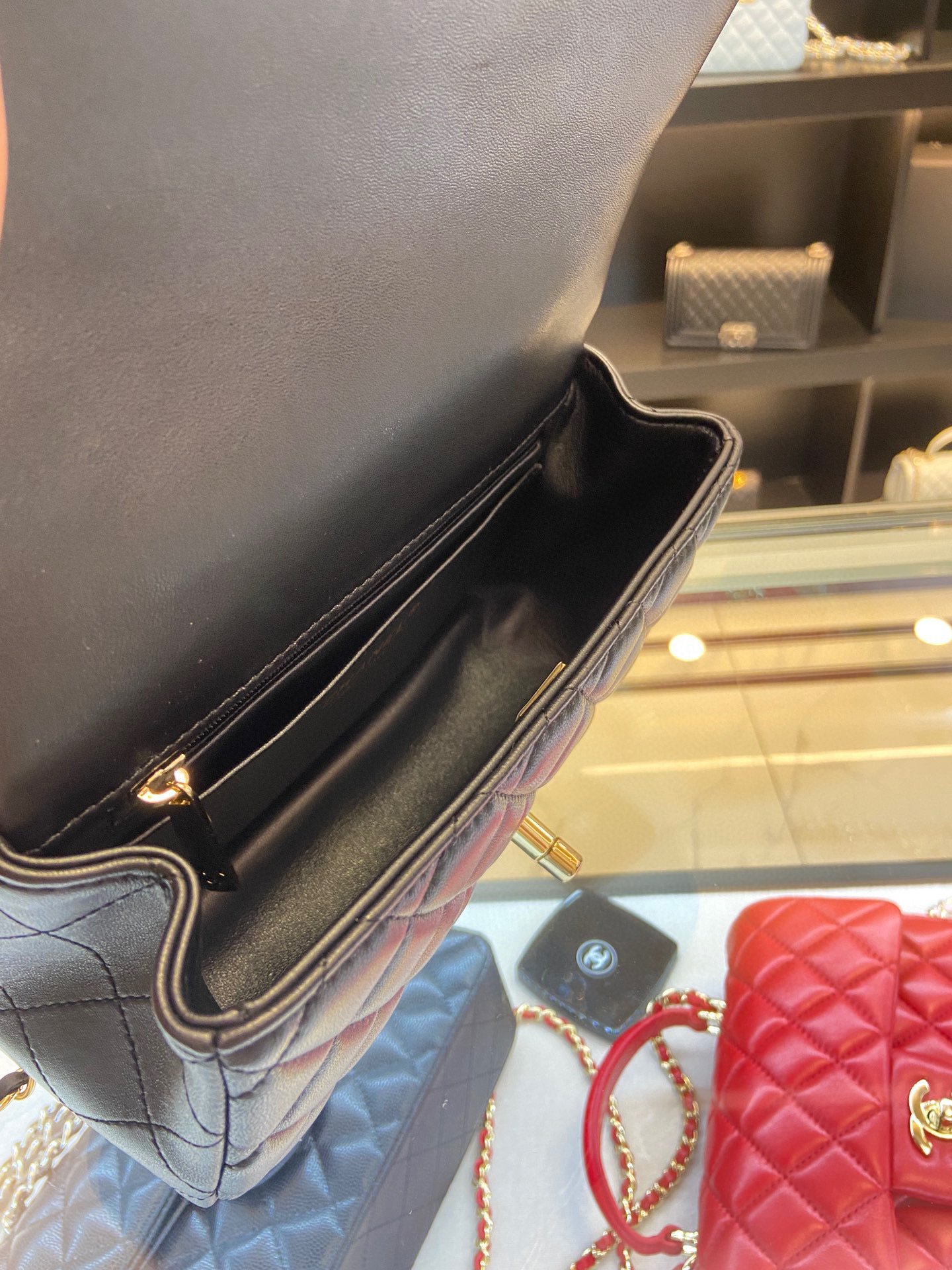 [TOP] CHANEL Classic Flab Bag Lambskin Mini 20cm With Handle - Black & GHW