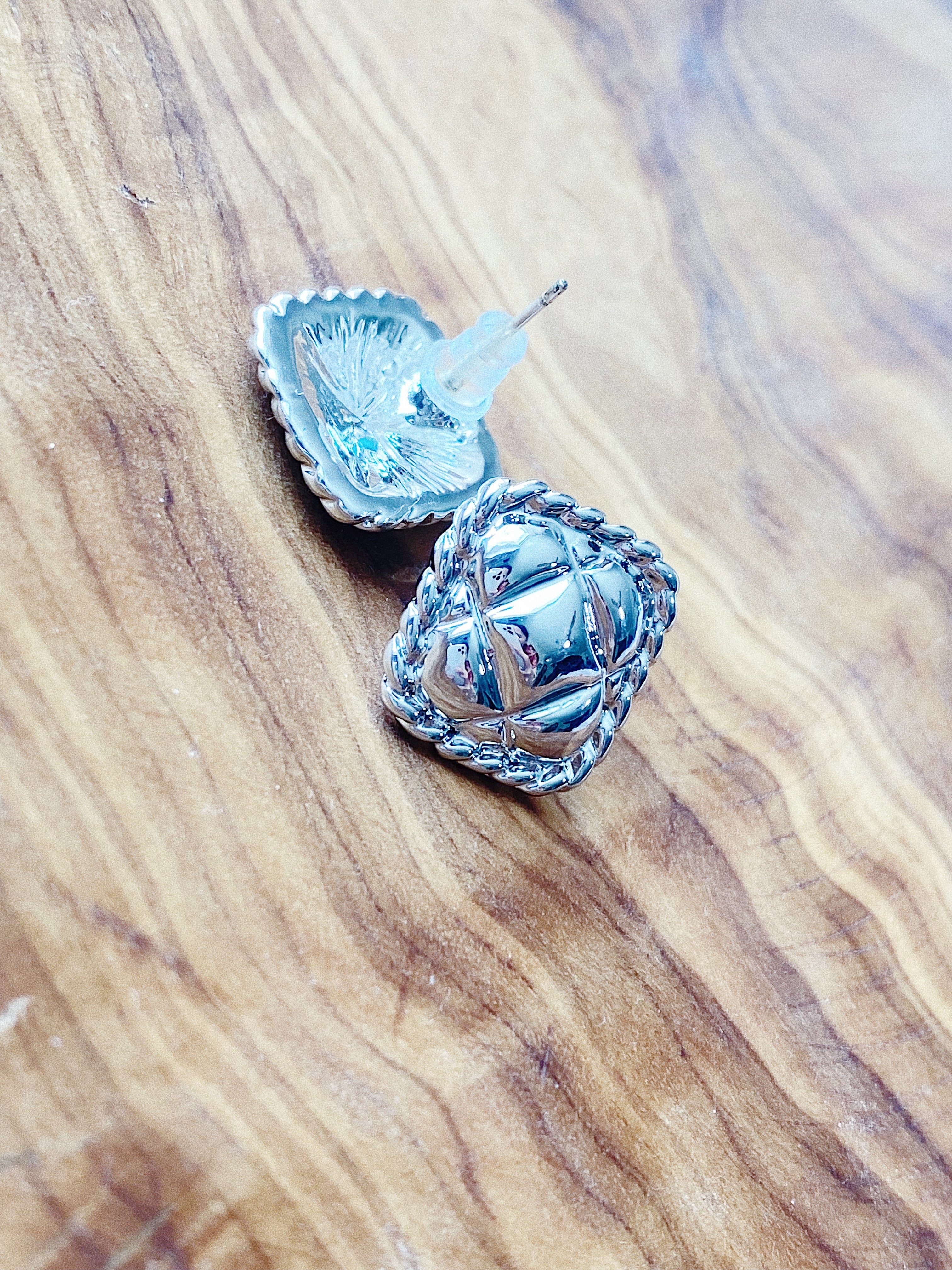 [TOP] CHANEL Stud Square Earrings