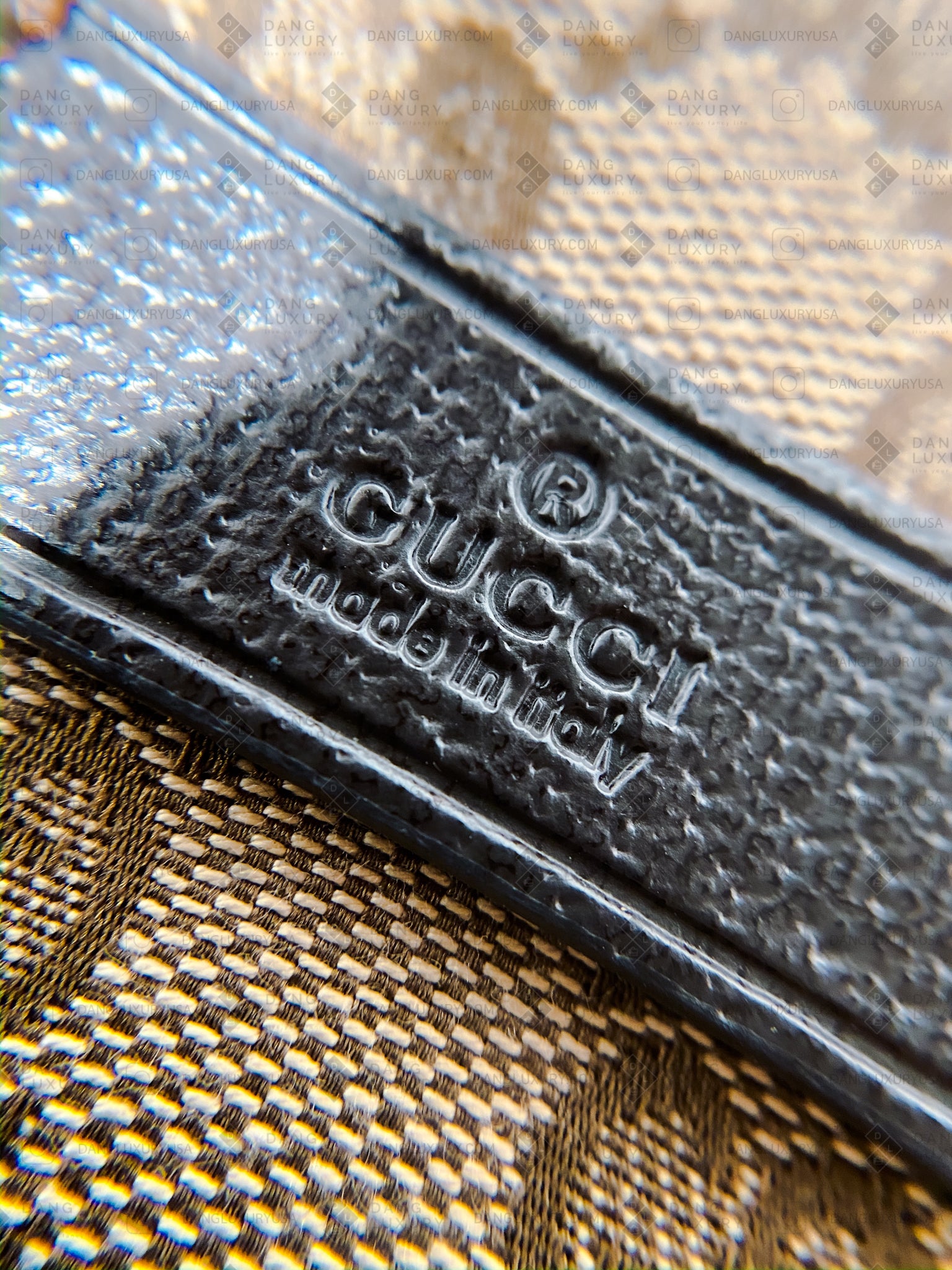 [TOP] GUCCI Supreme Messenger Shoulder Bag