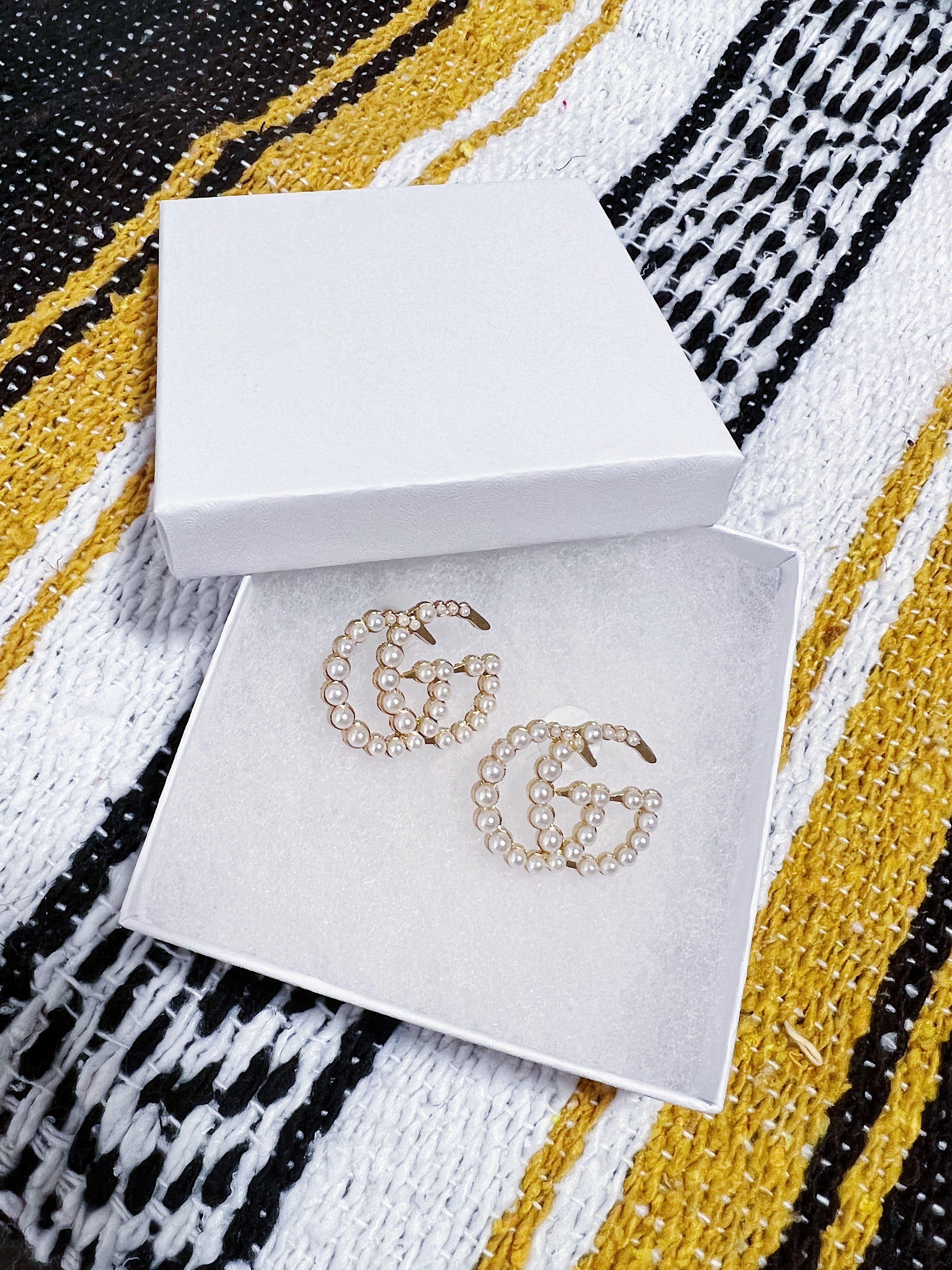 [TOP] GUCCI Stud Pearl Earrings