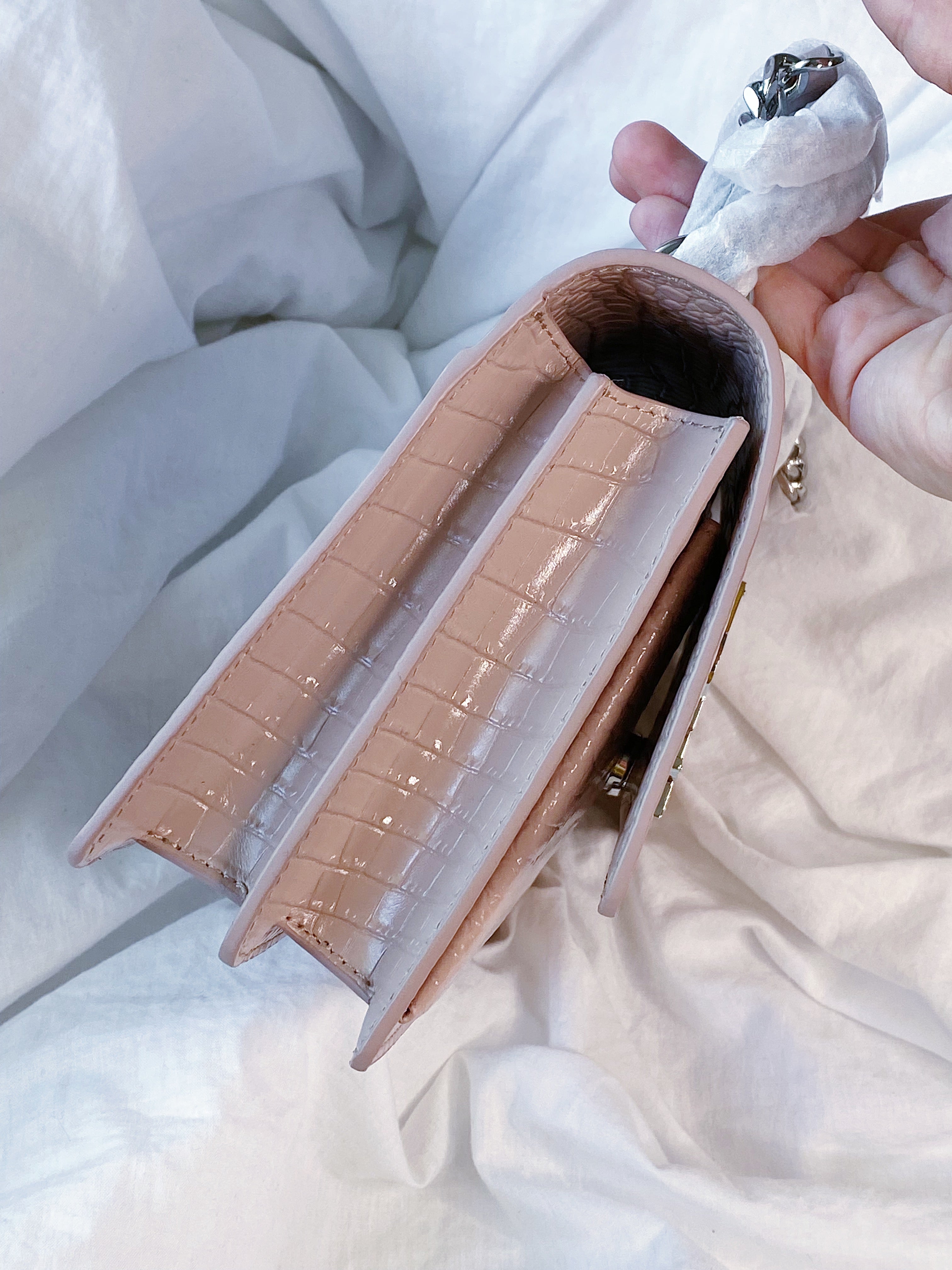 [TOP] Yves Saint Laurent YSL Pink Small Monogram Sunset Croc Embossed Leather Bag