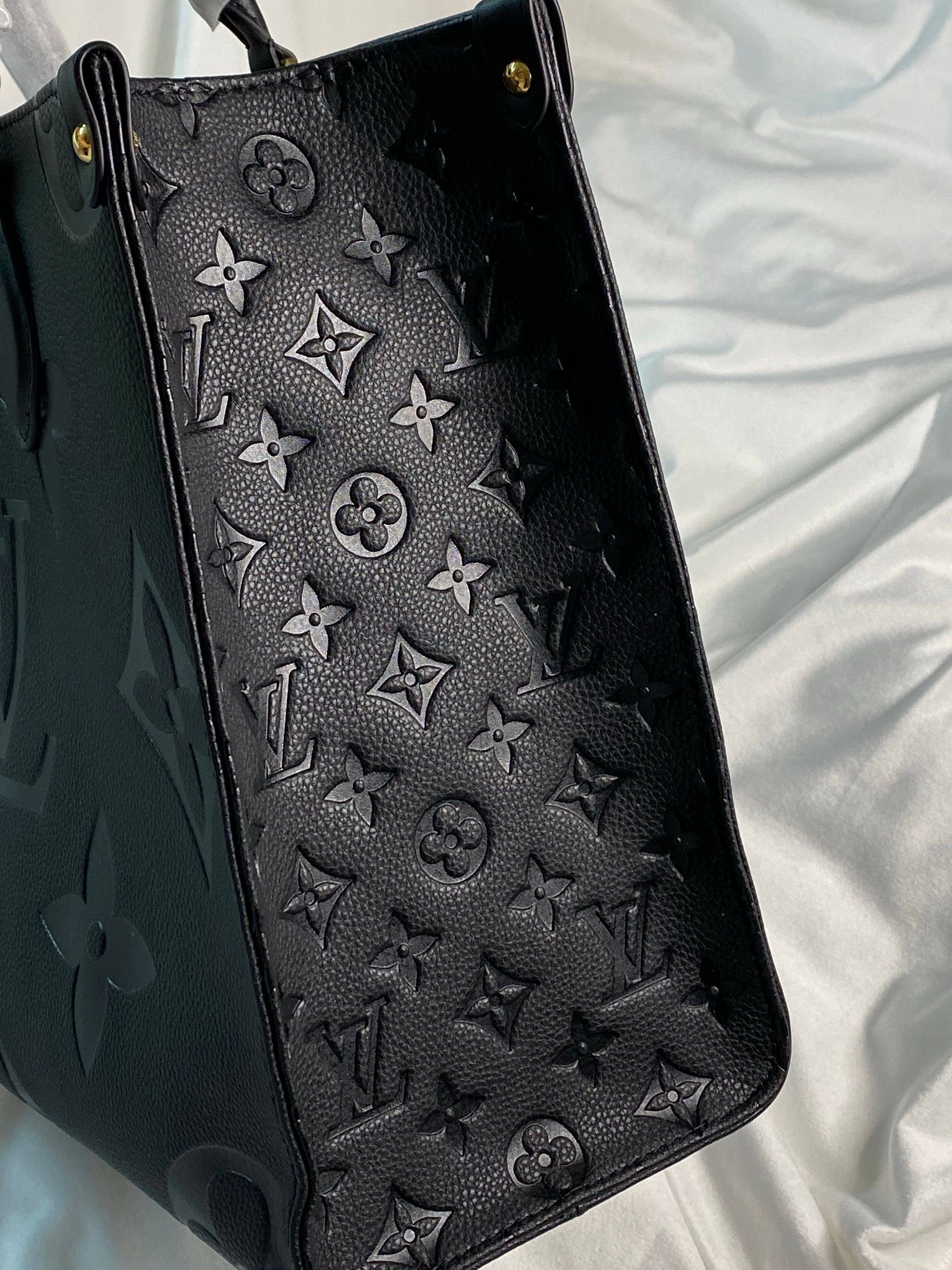 [TOP] Louis Vuitton LV £V On The Go Empreinte MM - Black