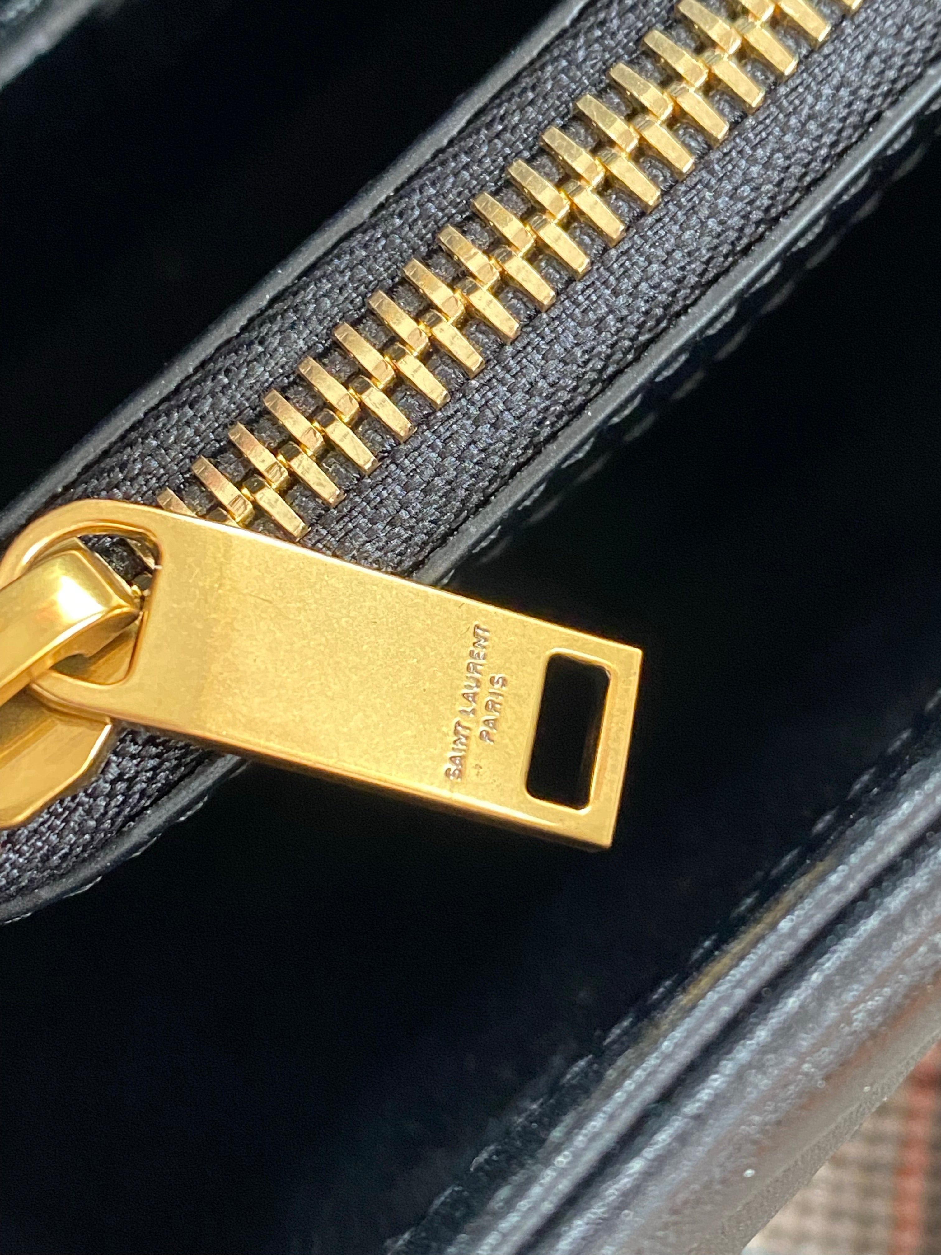 [TOP] Yves Saint Laurent YSL LouLou Medium Bag 25cm - Black With GHW