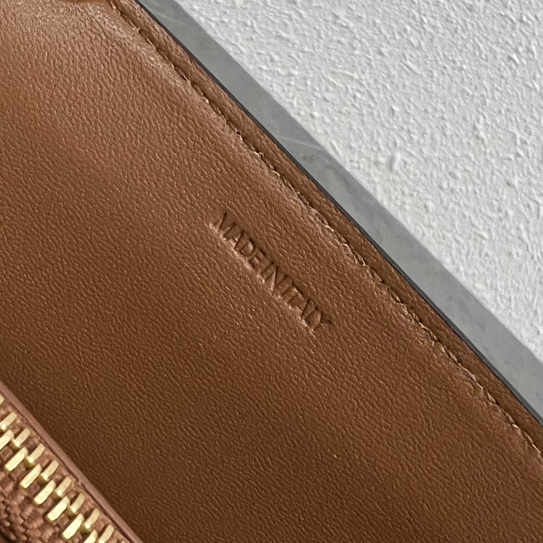 [TOP] CELINE Triomphe Bag 33-13-5 - Brown