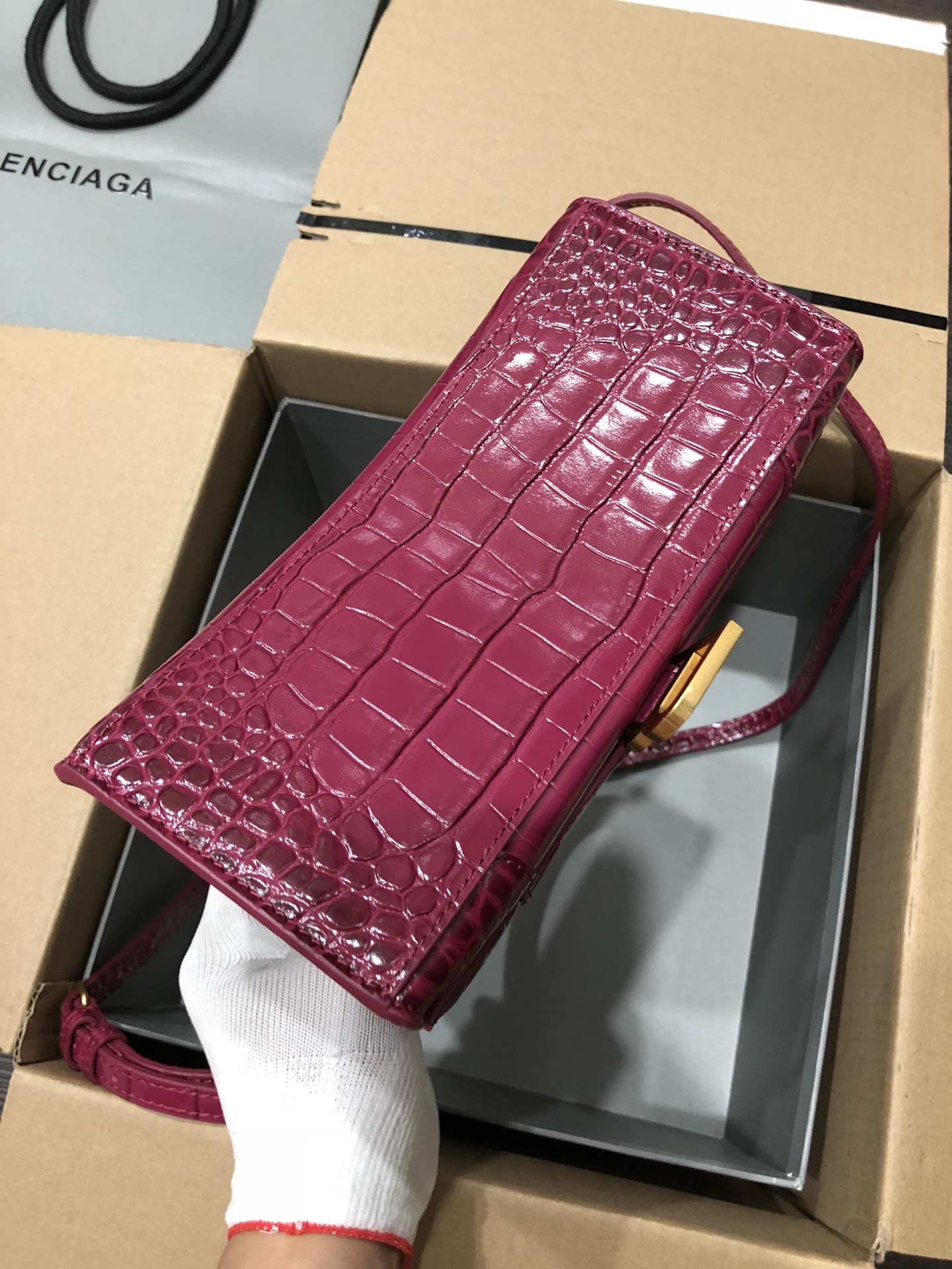 [TOP] BALENCIAGA Crocodile-Print Hourglass Bag 19/23cm - Red