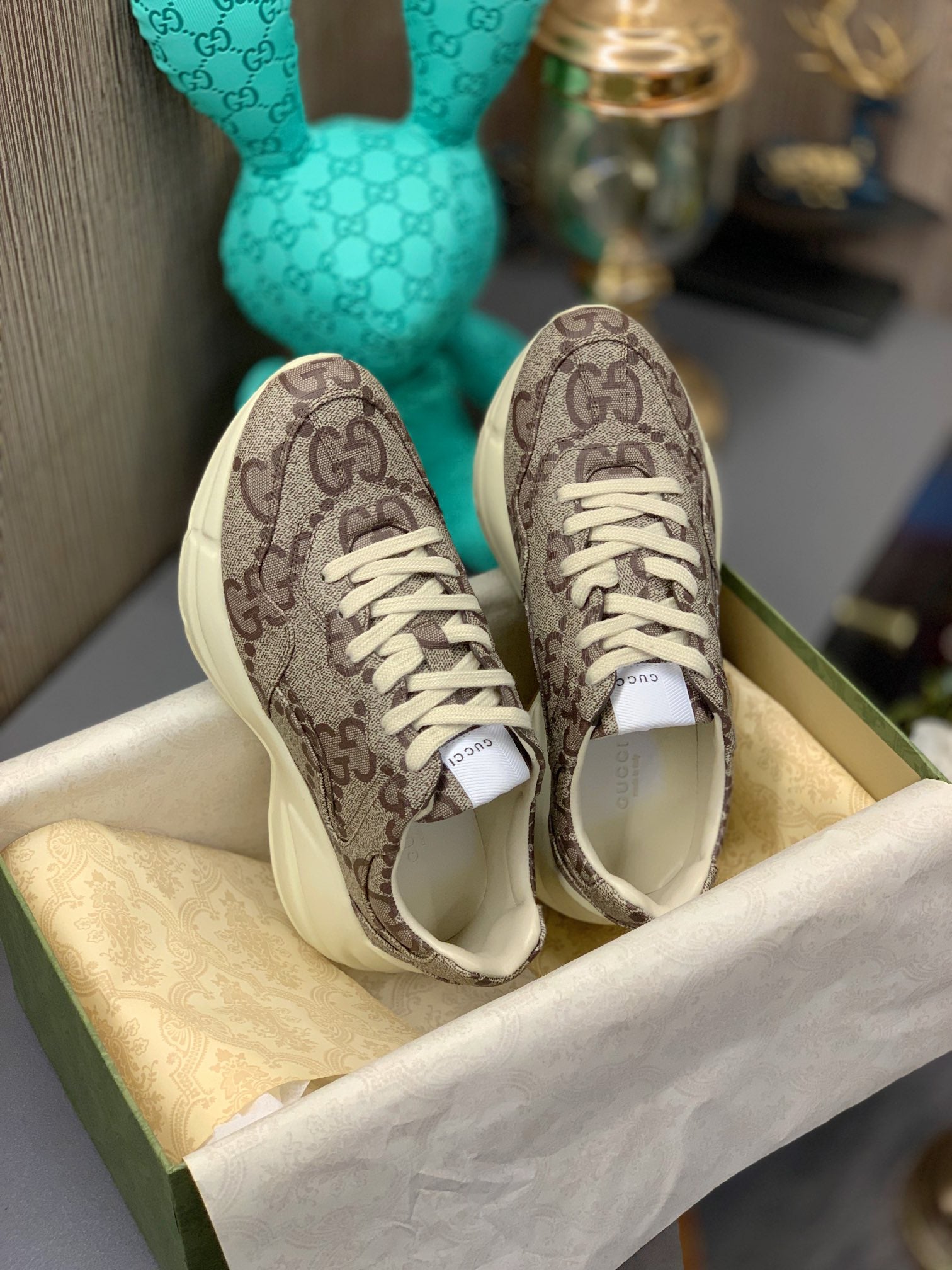 [TOP] GUCCI G*G 100 Rhyton Sneakers - Beige