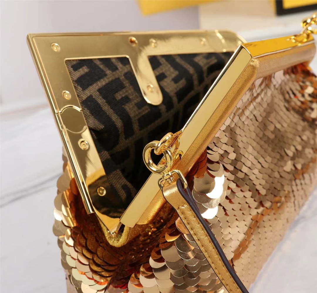 [TOP] FENDI  First Sparkling beads Gold