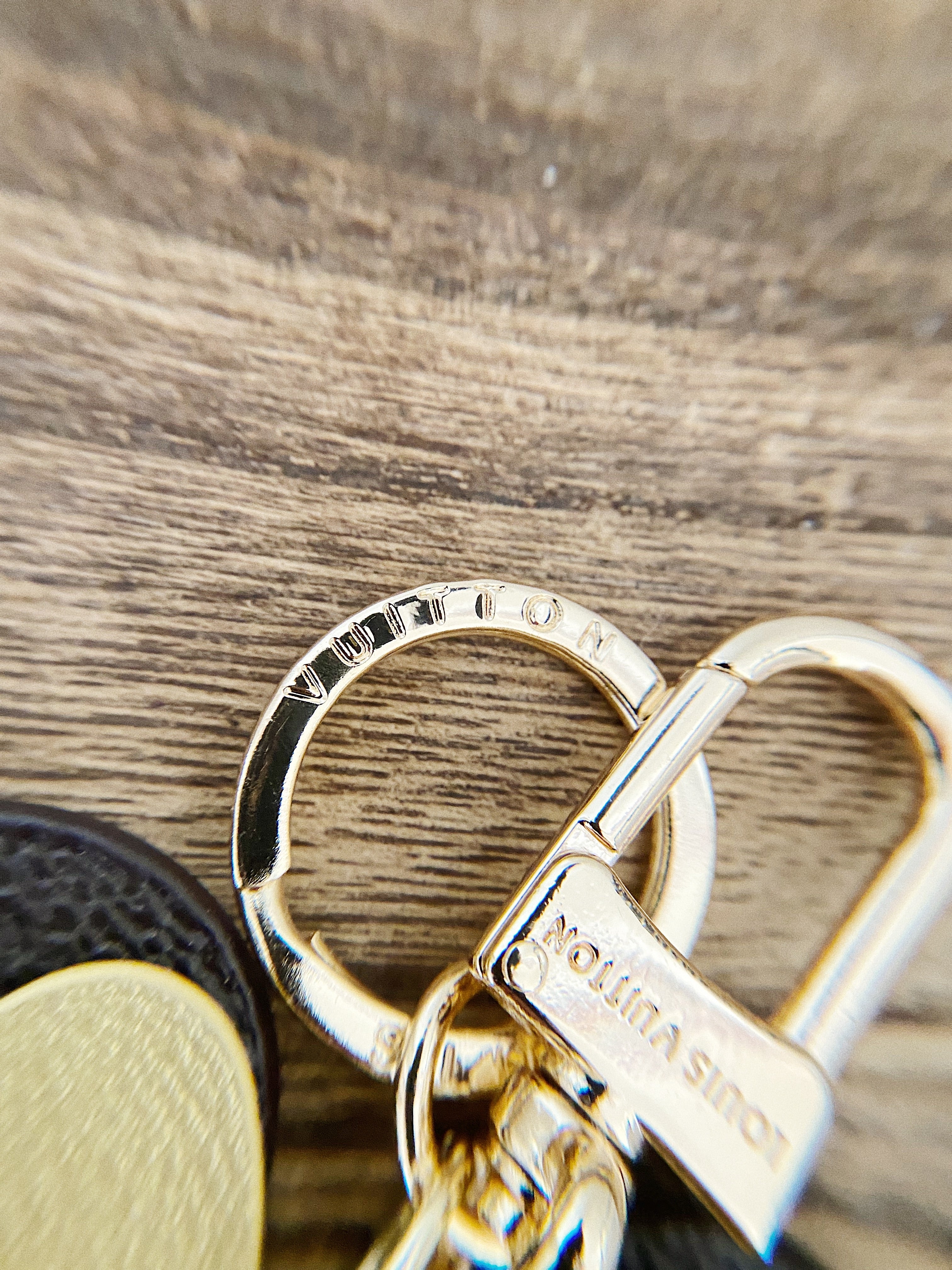 [TOP] Louis Vuitton LV LV Mickey Mouse Key Holder