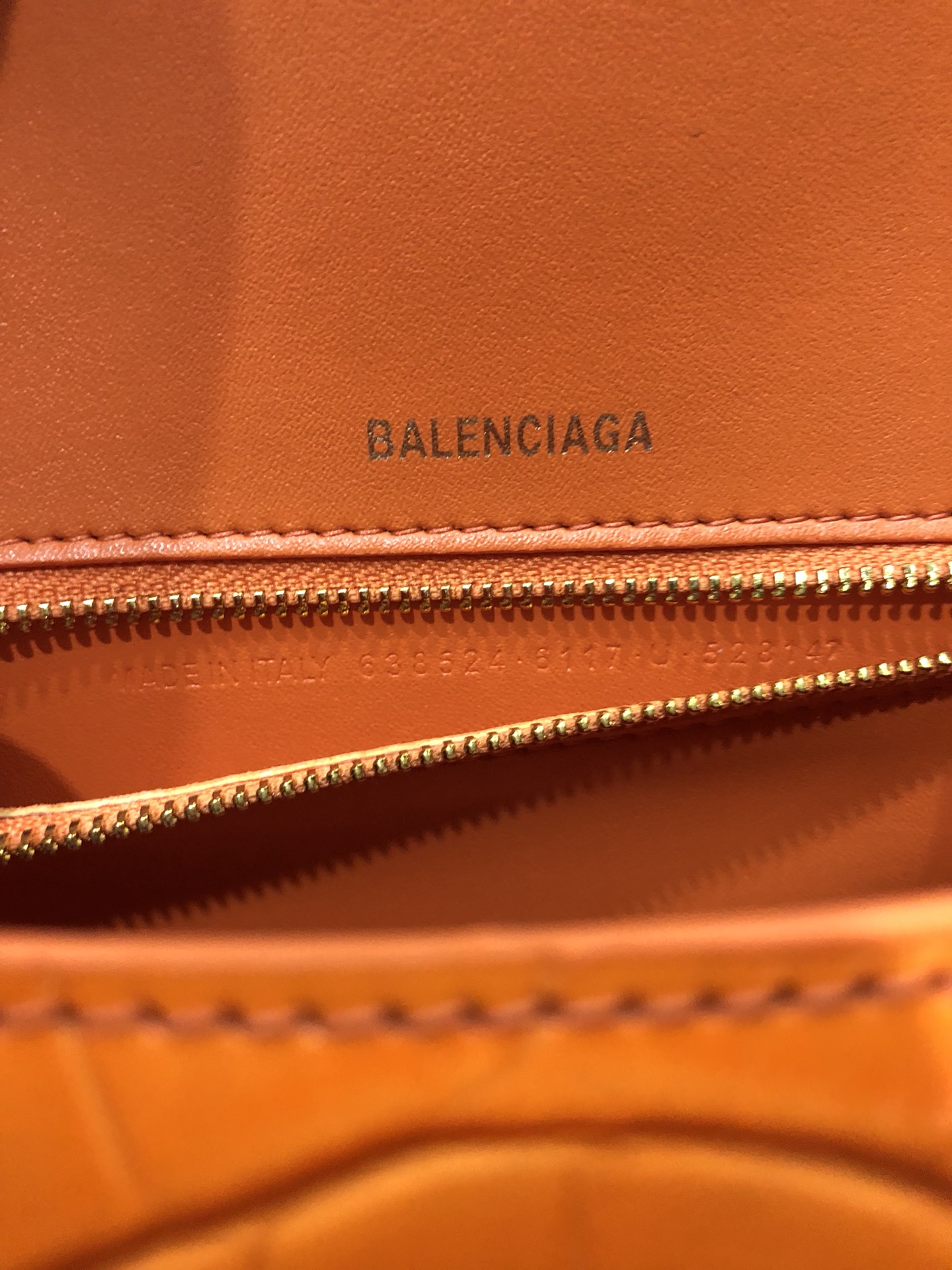 [TOP] BALENCIAGA Crocodile-Print Hourglass Bag 19/23cm - Orange
