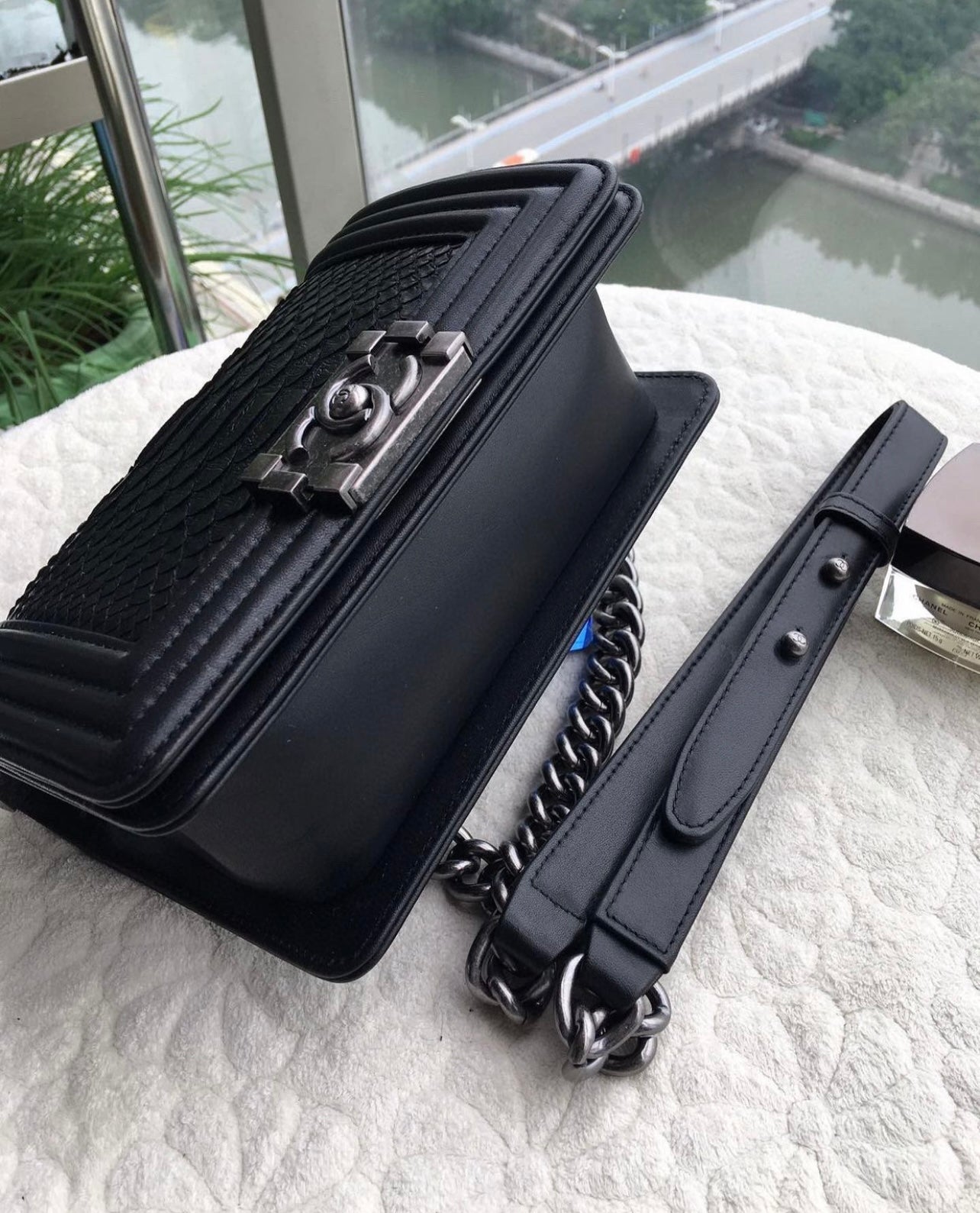 [TOP] CHANEL Le Boy Bag Python Small 20CM/25CM  - Black & SHW