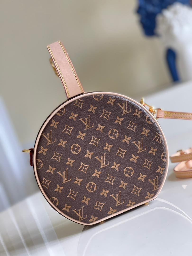 [TOP] Louis Vuitton LV  Monogram Petit Boite Chapeau 17.5 x 16.5 x 7.5cm - Cream Leather