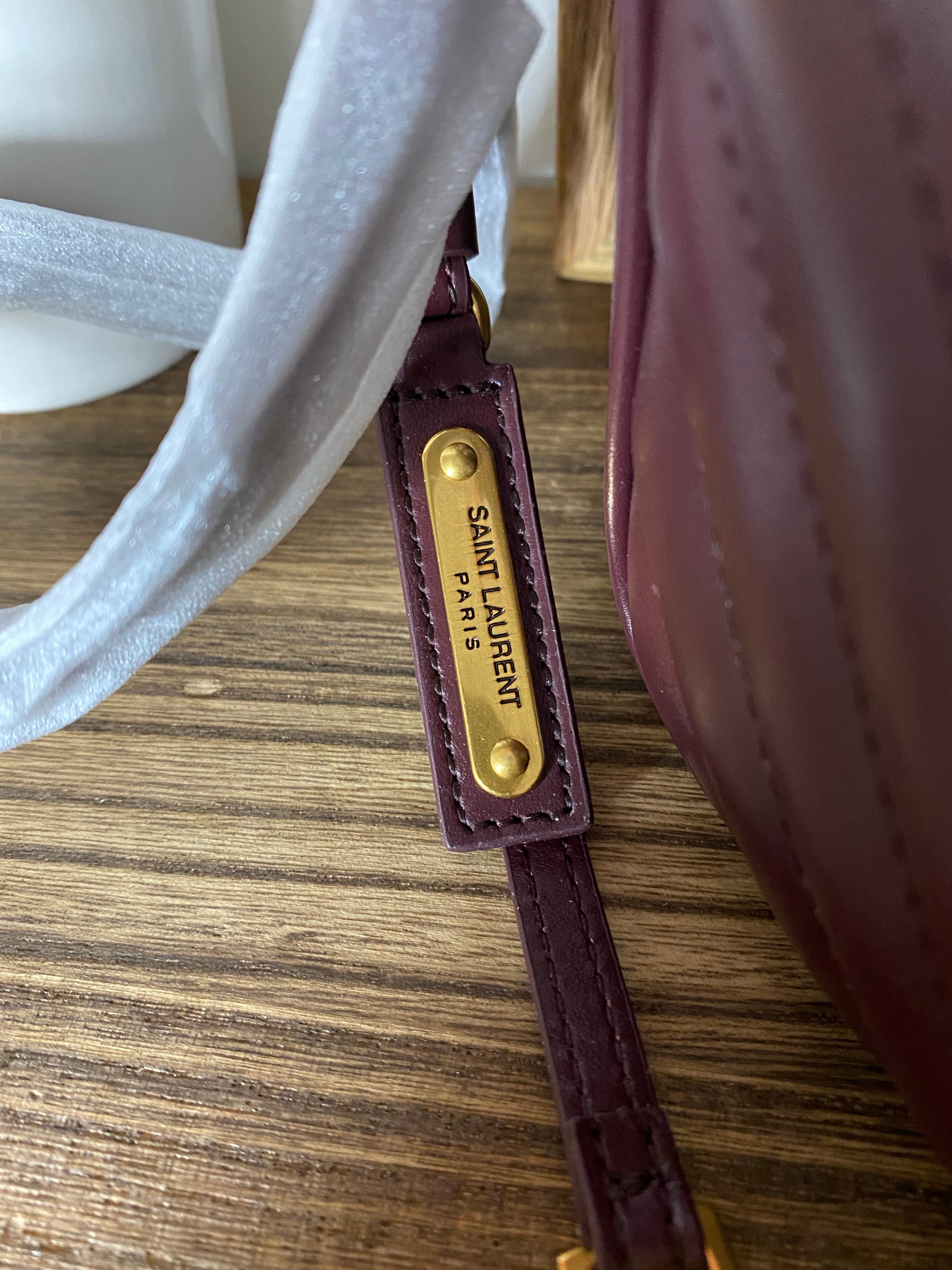 [TOP] Yves Saint Laurent YSL Loulou Camera Bag - Burgundy