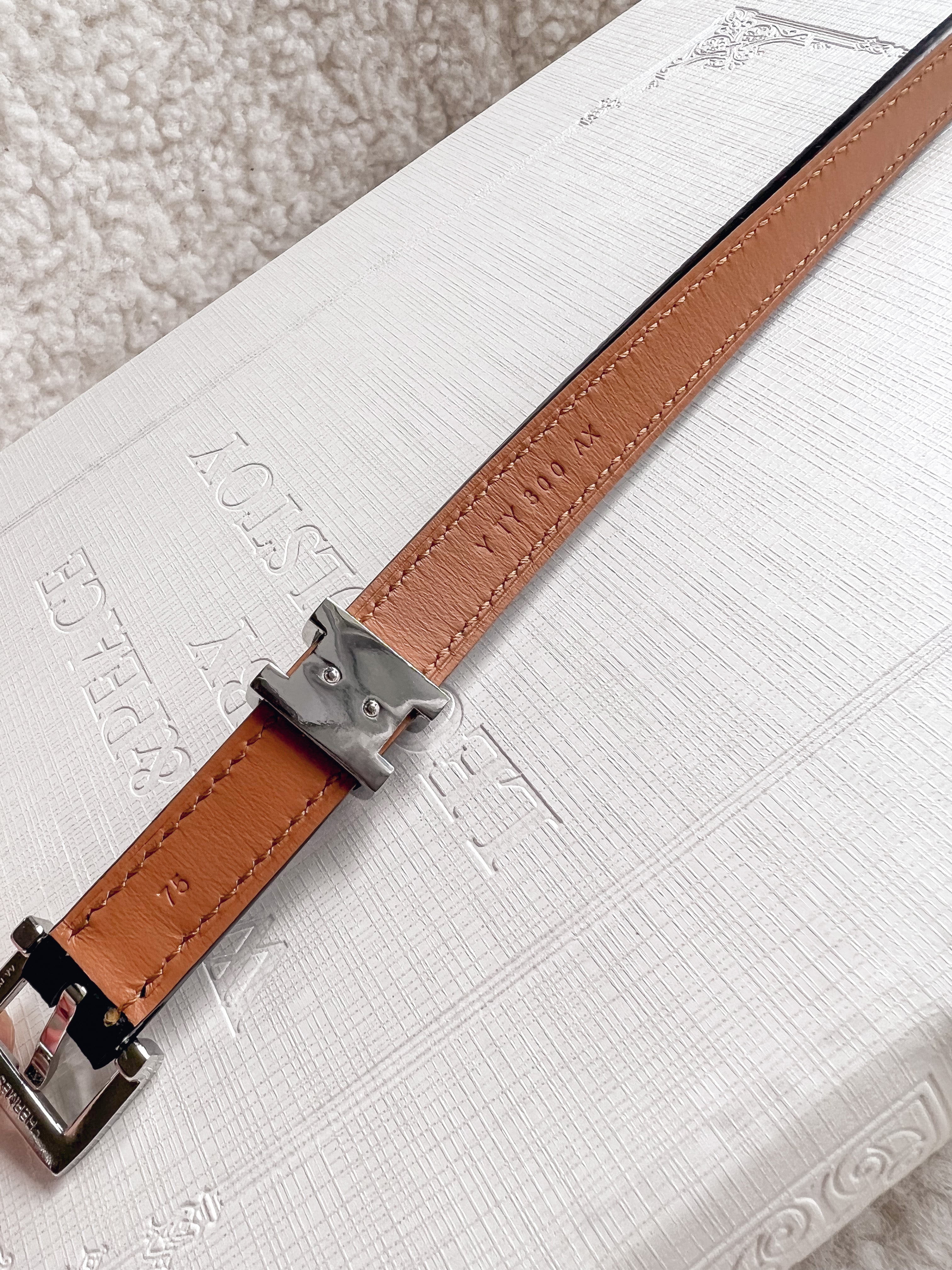 [TOP] HERMES Pop H Leather Thin Belt - Black