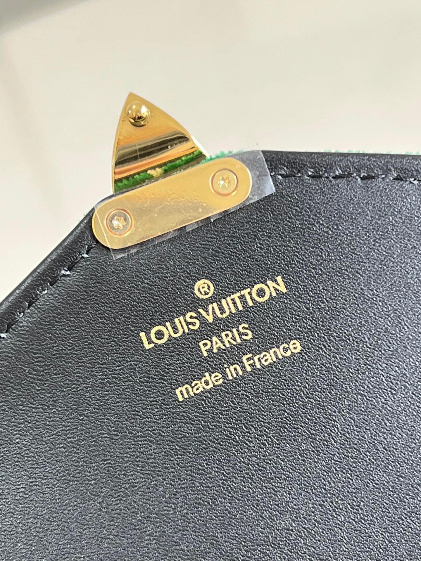 [TOP] Louis Vuitton LV Micro Velvet Metis  14x11x3.5cm - Green