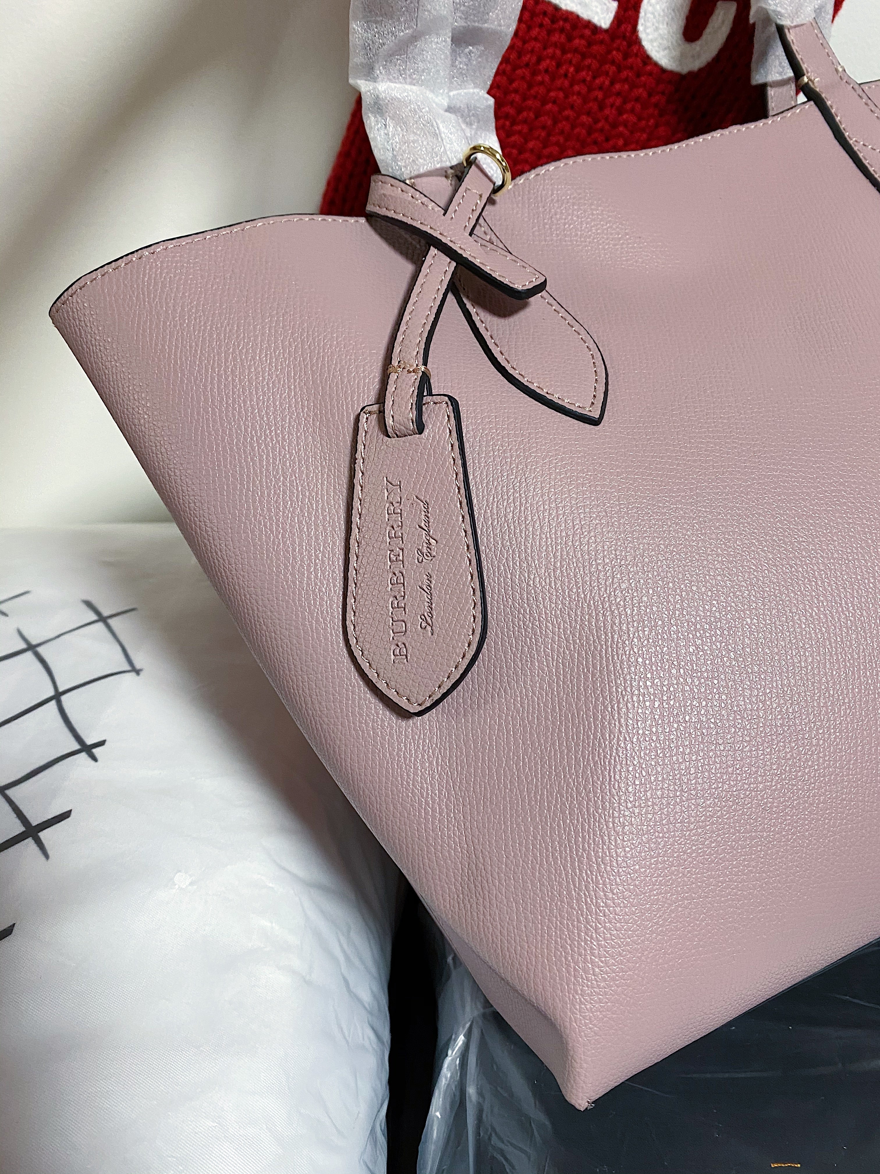 [TOP] BURBERRY Reversible Tote - PINK