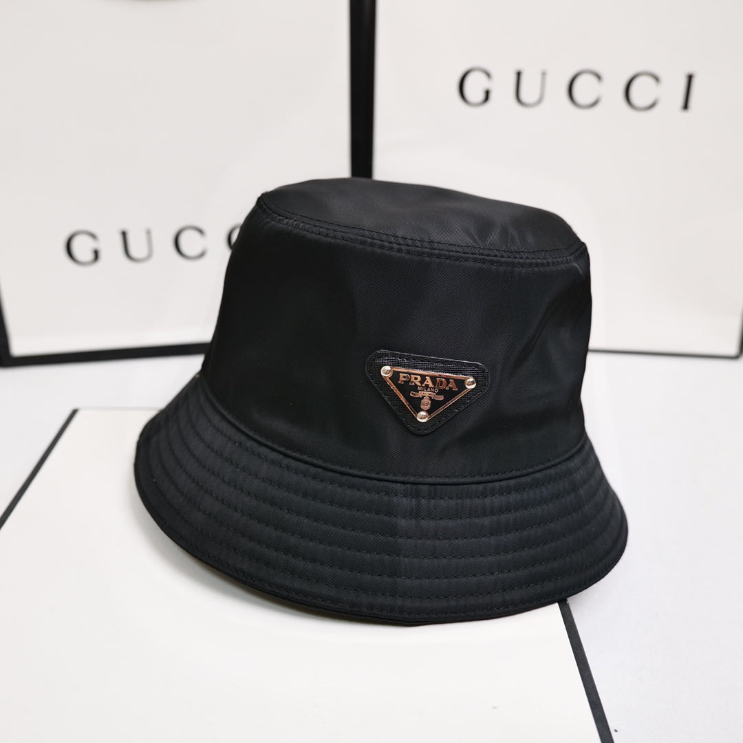 [TOP] PRADA Nylon Re-Edition Bucket Hat - Black