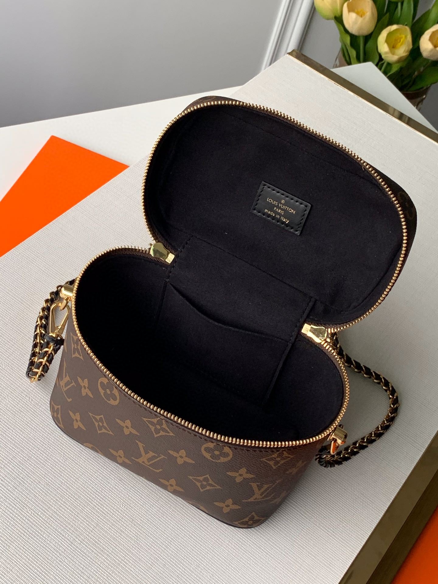 [TOP] Louis Vuitton LV L*V Reversed Monogram Vanity PM 19 x 13 x 11 cm-Brown