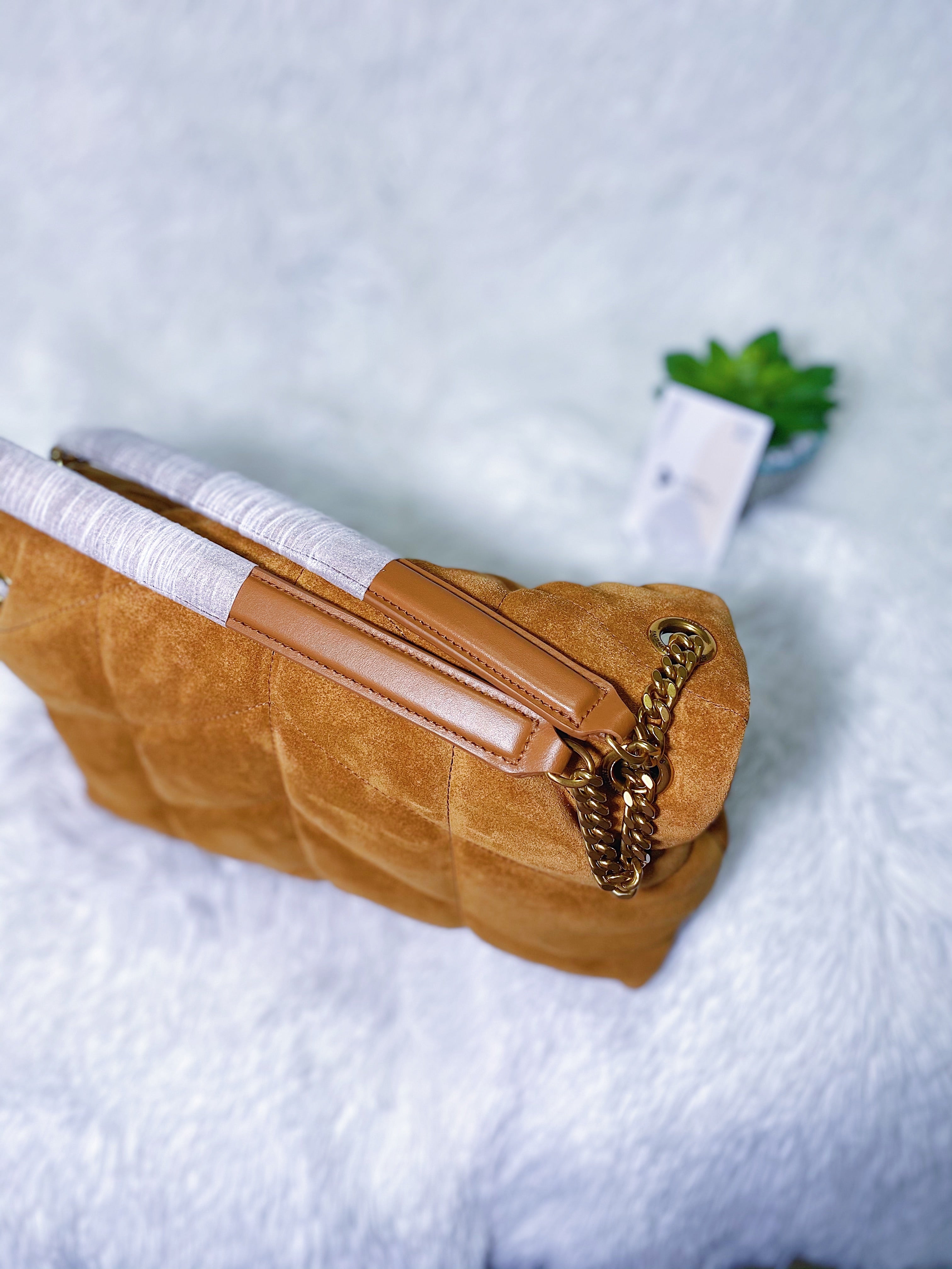 [TOP] Yves Saint Laurent YSL Loulou Puffer Small Suede - Tan