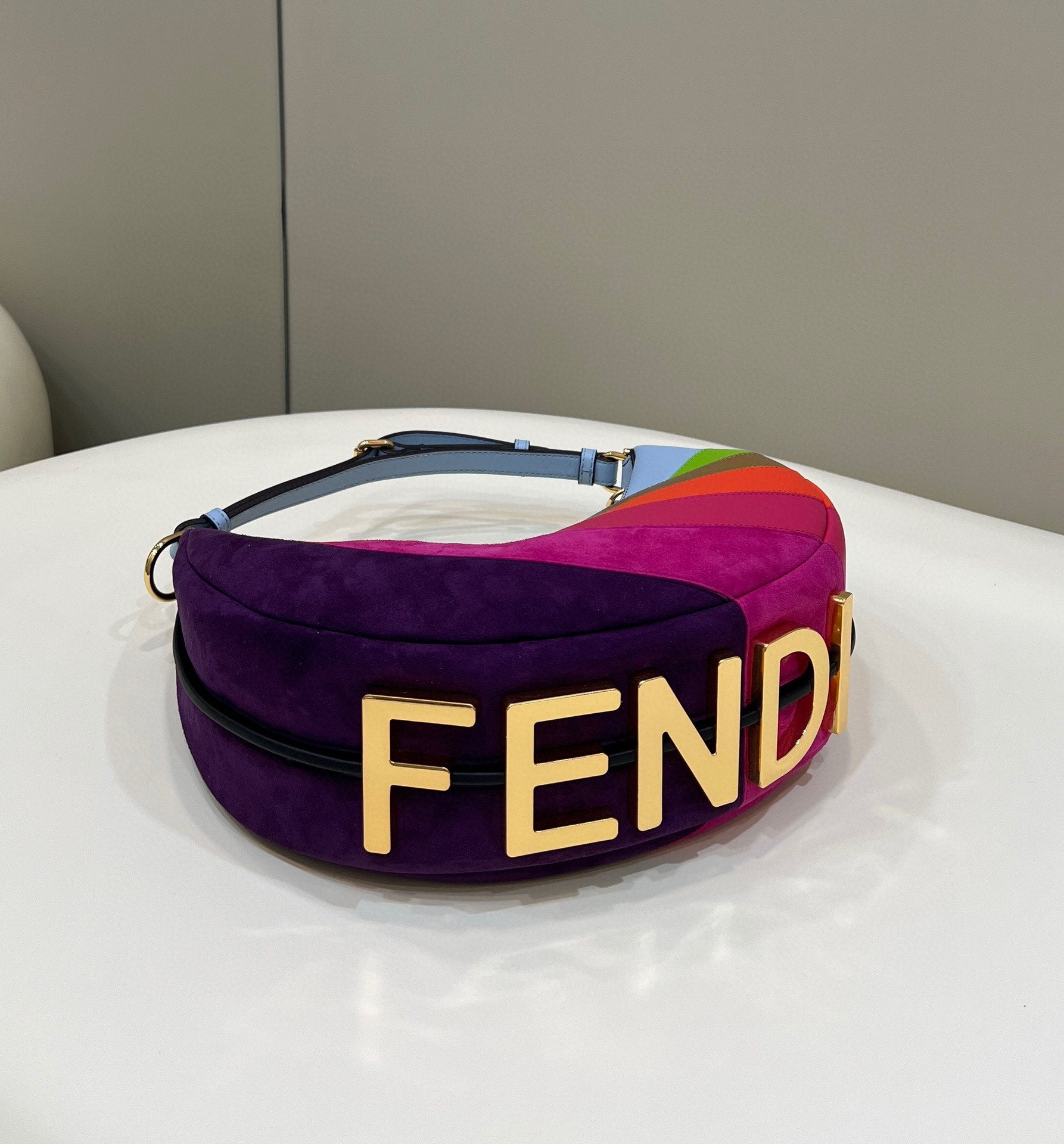 [TOP] FENDI FENDIgraphy Small Handbag - Multicolored