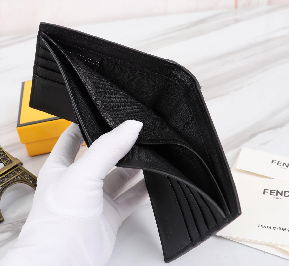 [TOP] FENDI Leather Mini Wallet - Black