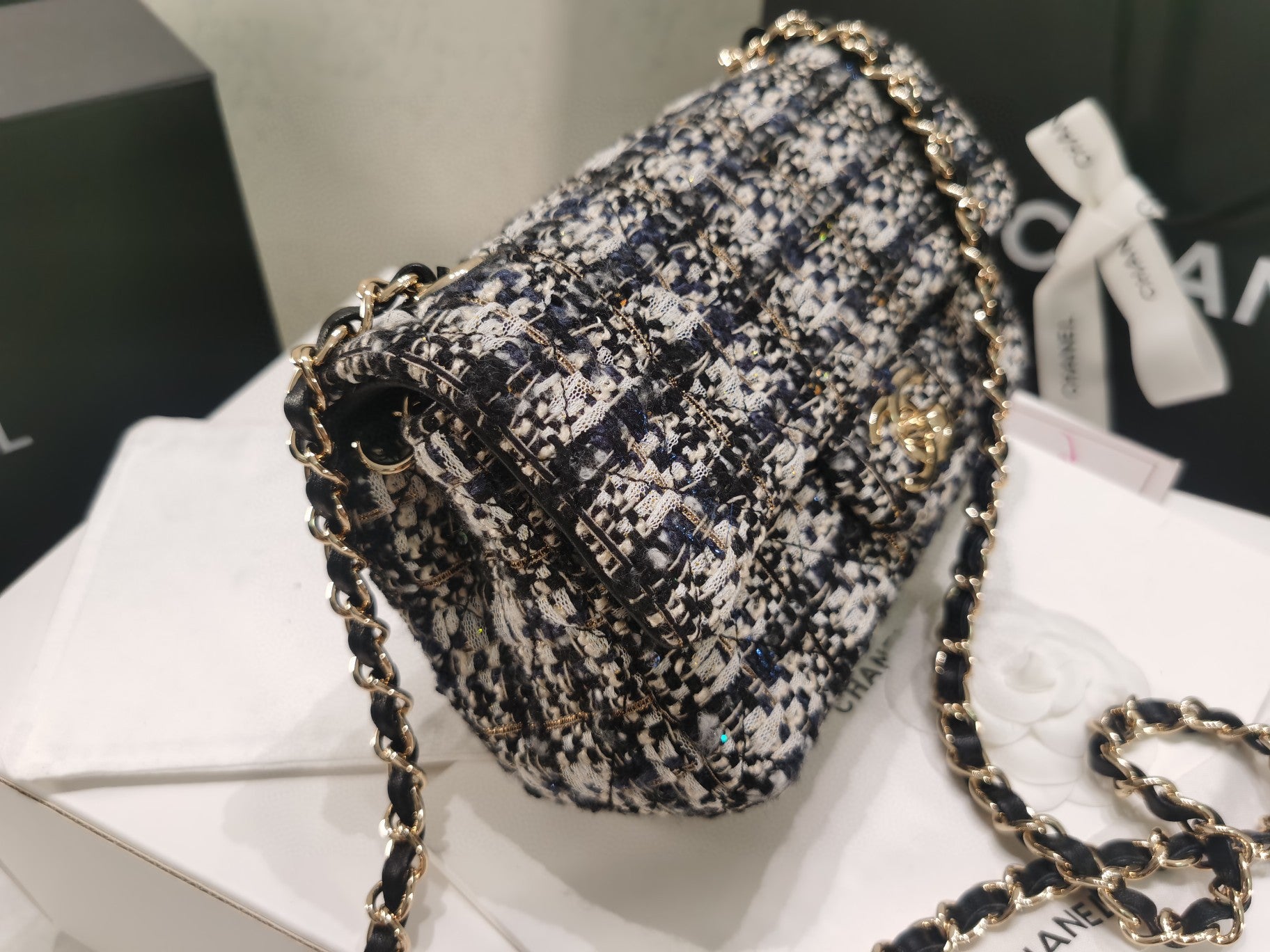 [TOP] CHANEL Classic Flab Glittered-Tweed & GHW Mini 20cm - Navy Blue, Grey, Silver