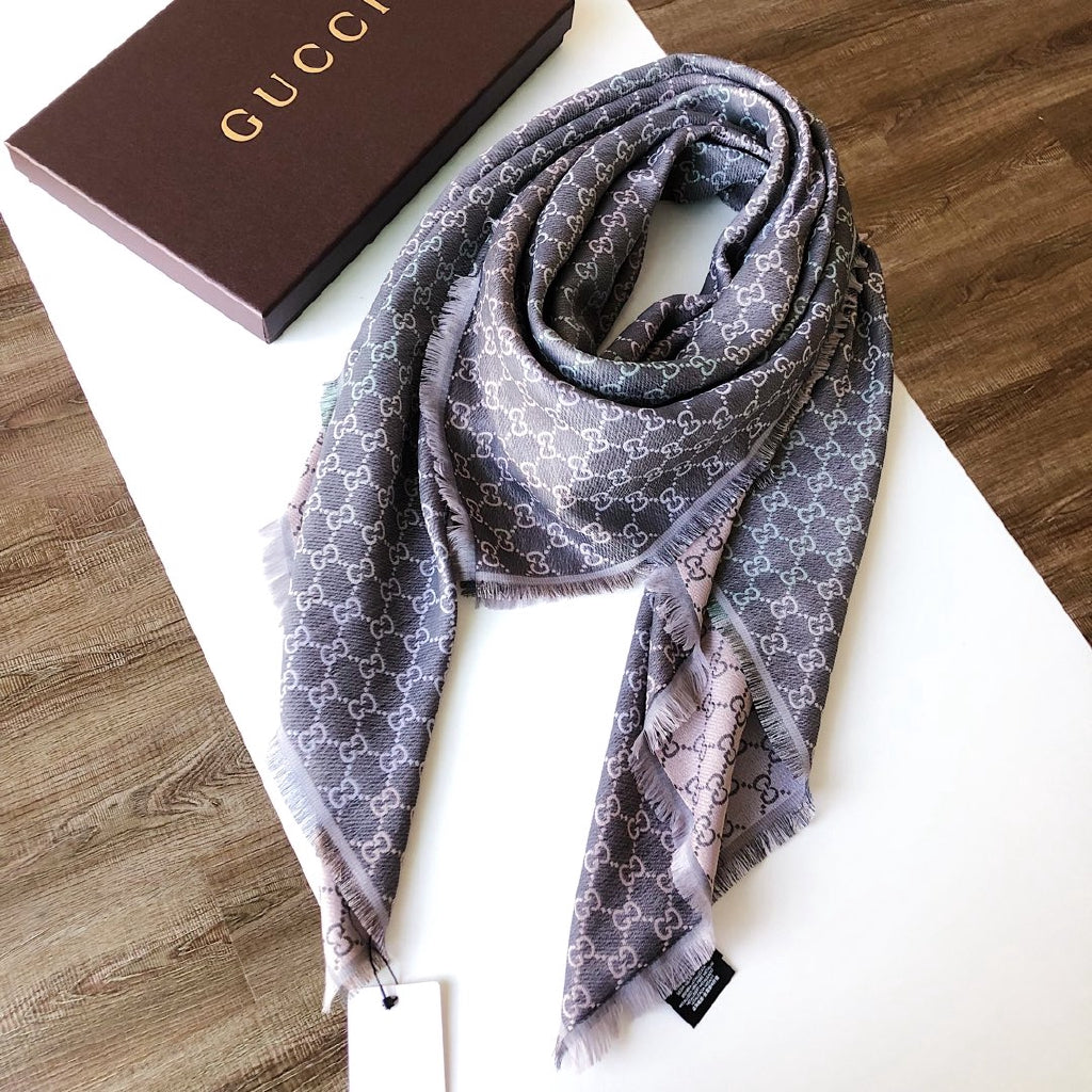 [TOP] GUCCI Multicolored Scarf Big Square - Grey