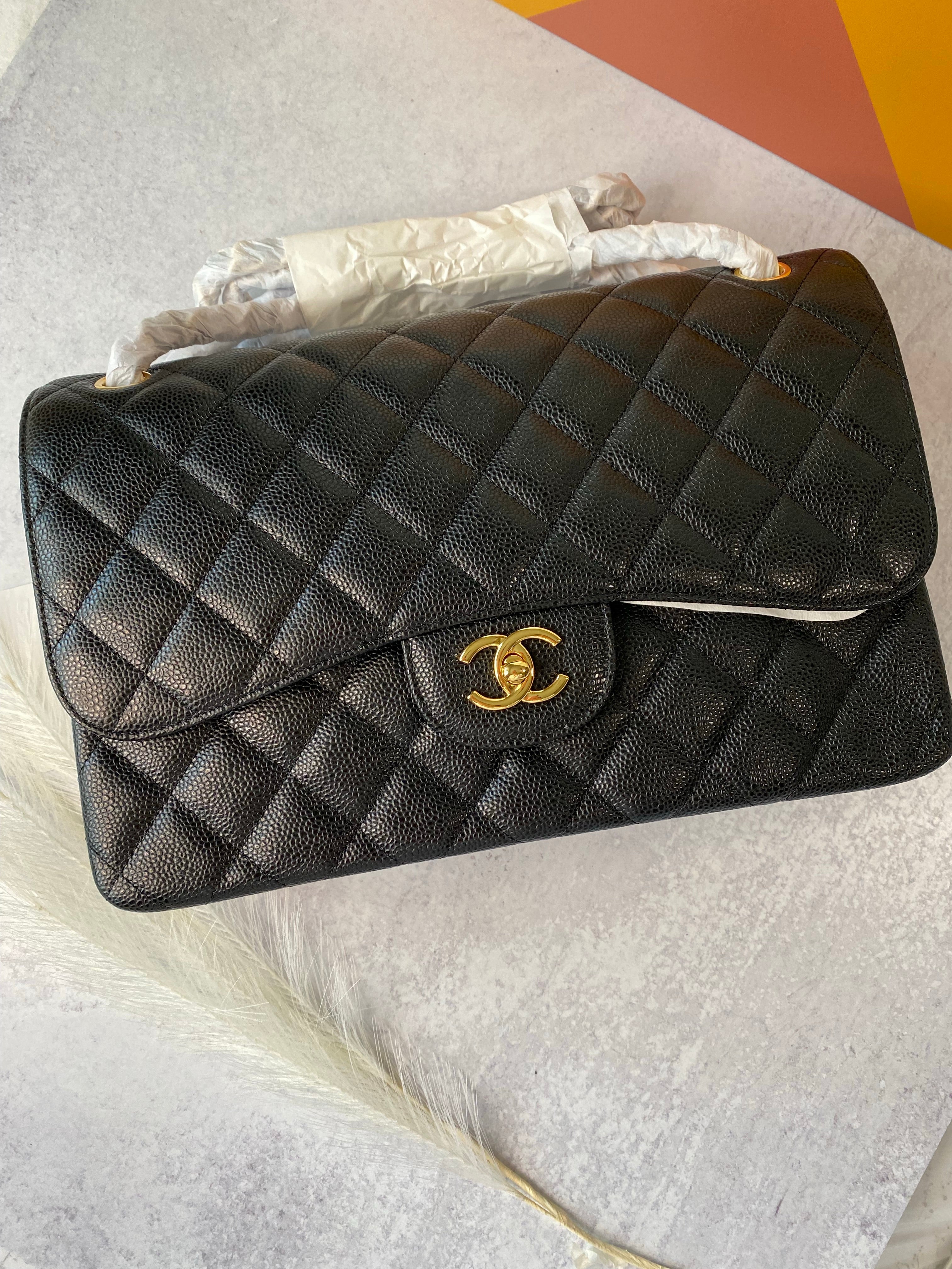 [TOP] CHANEL Classic Flap Bag Caviar Jumbo 30cm - Black & GHW