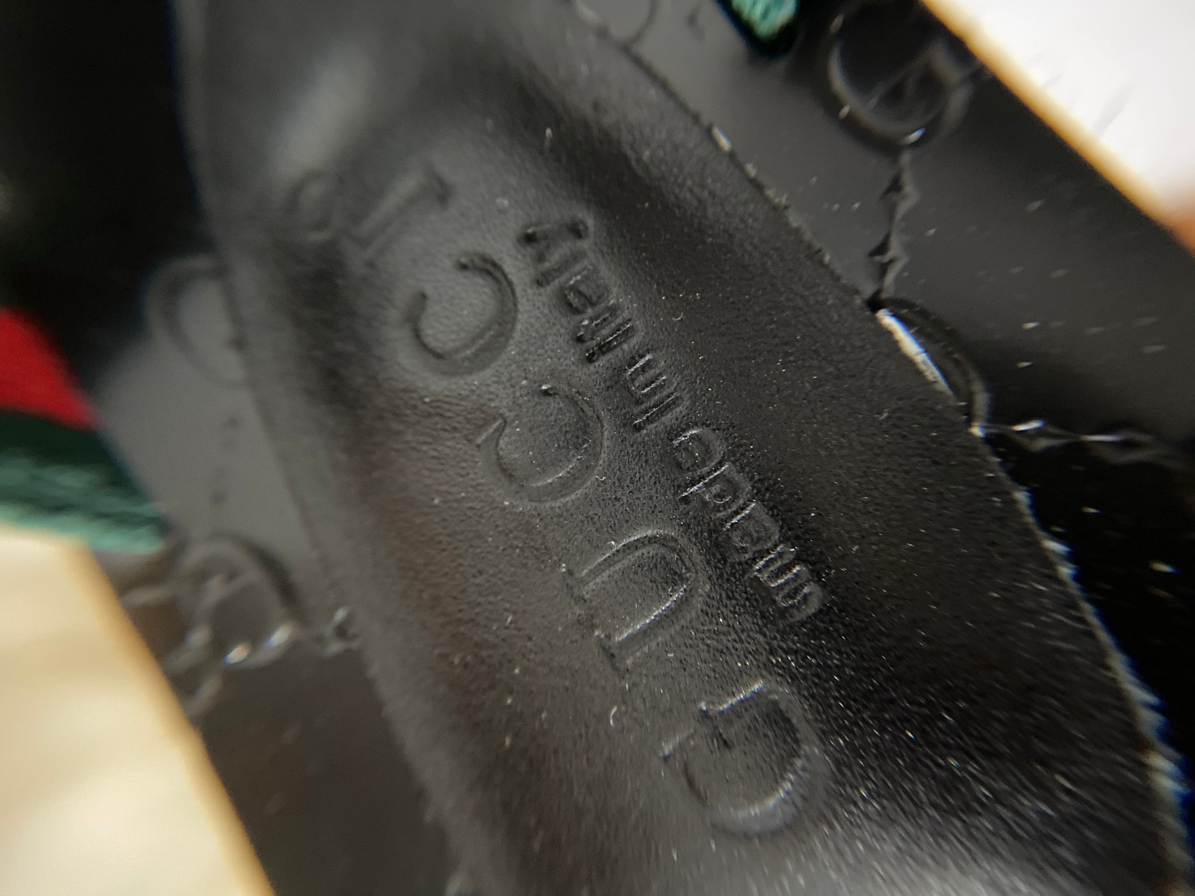 [TOP] GUCCI  Green And Red Web Strap Thong Sandals