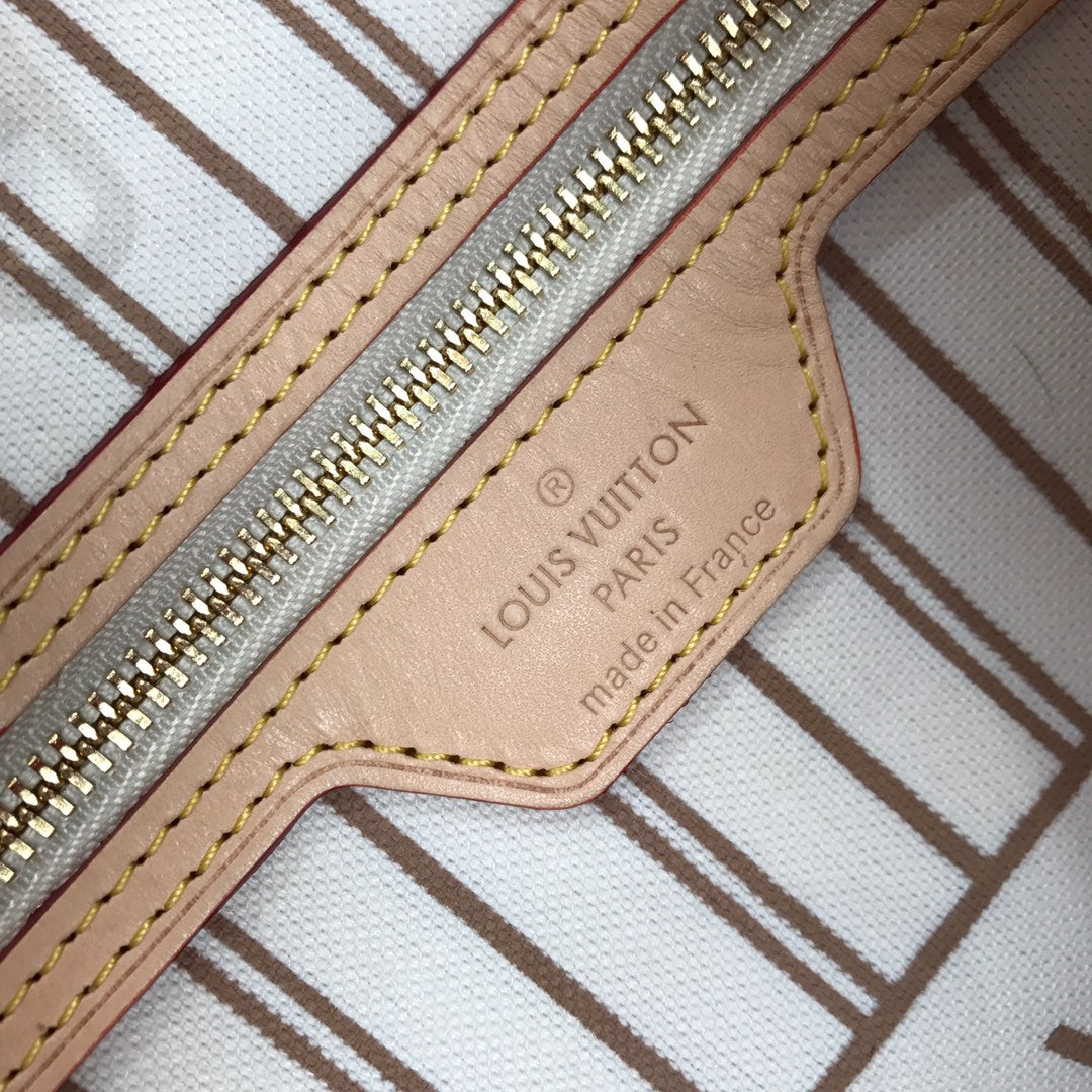 [TOP] Louis Vuitton LV L*V Neverfull GM Damier Azur - Beige