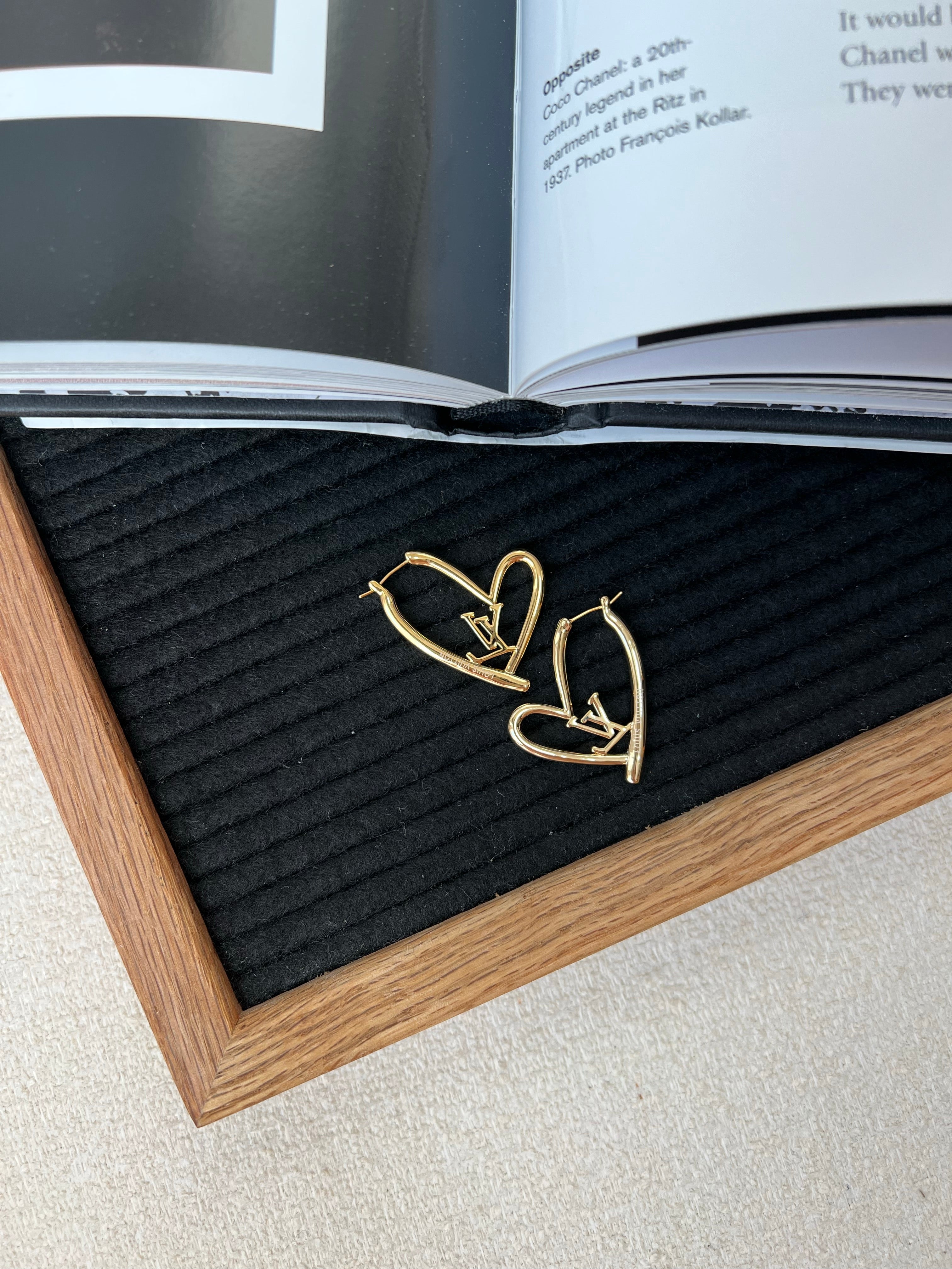 [TOP] Louis Vuitton Heart Earrings & Necklace - Gold