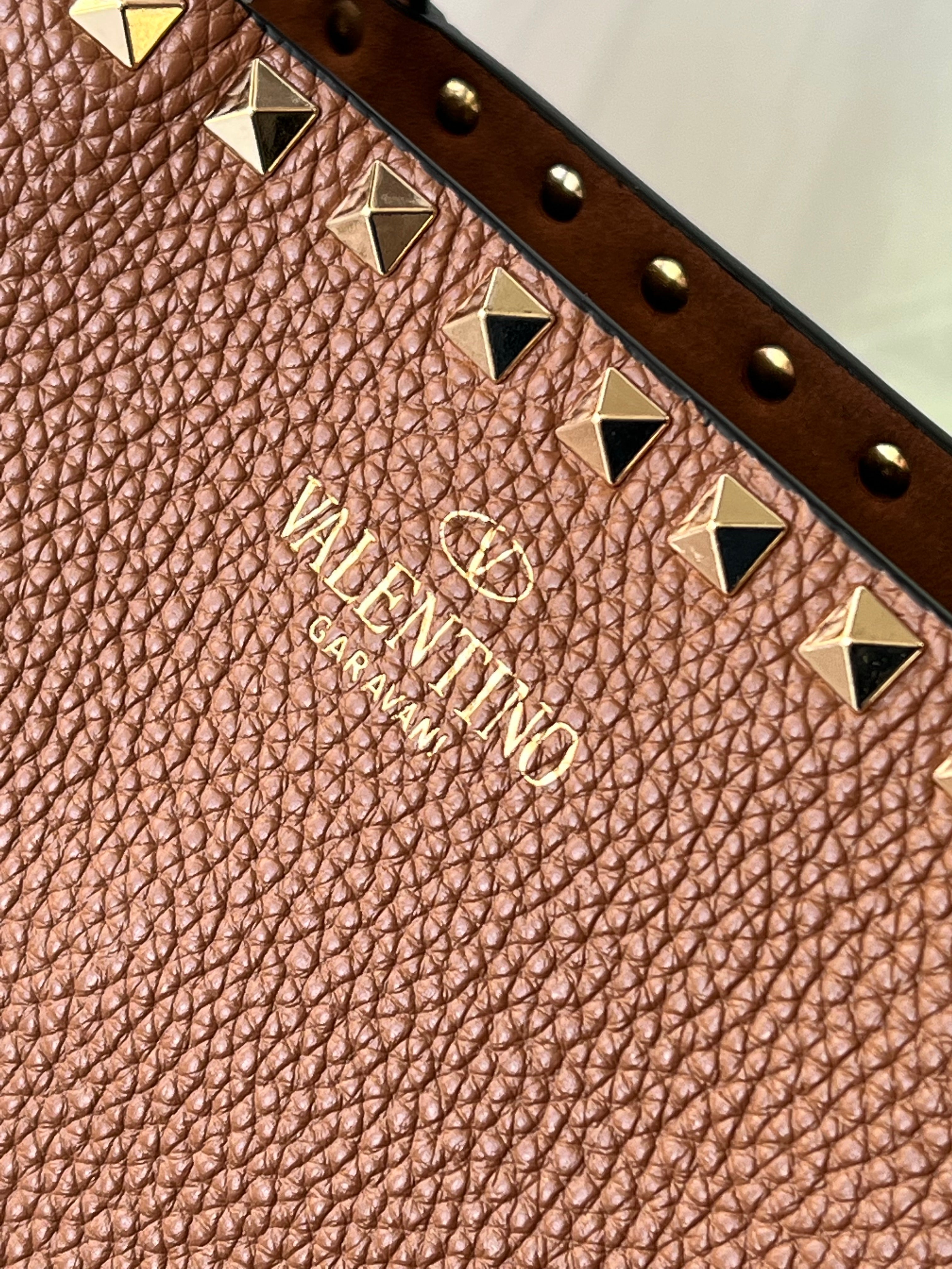 [TOP] VALENTINO  Rockstud Large Leather Tote - Brown