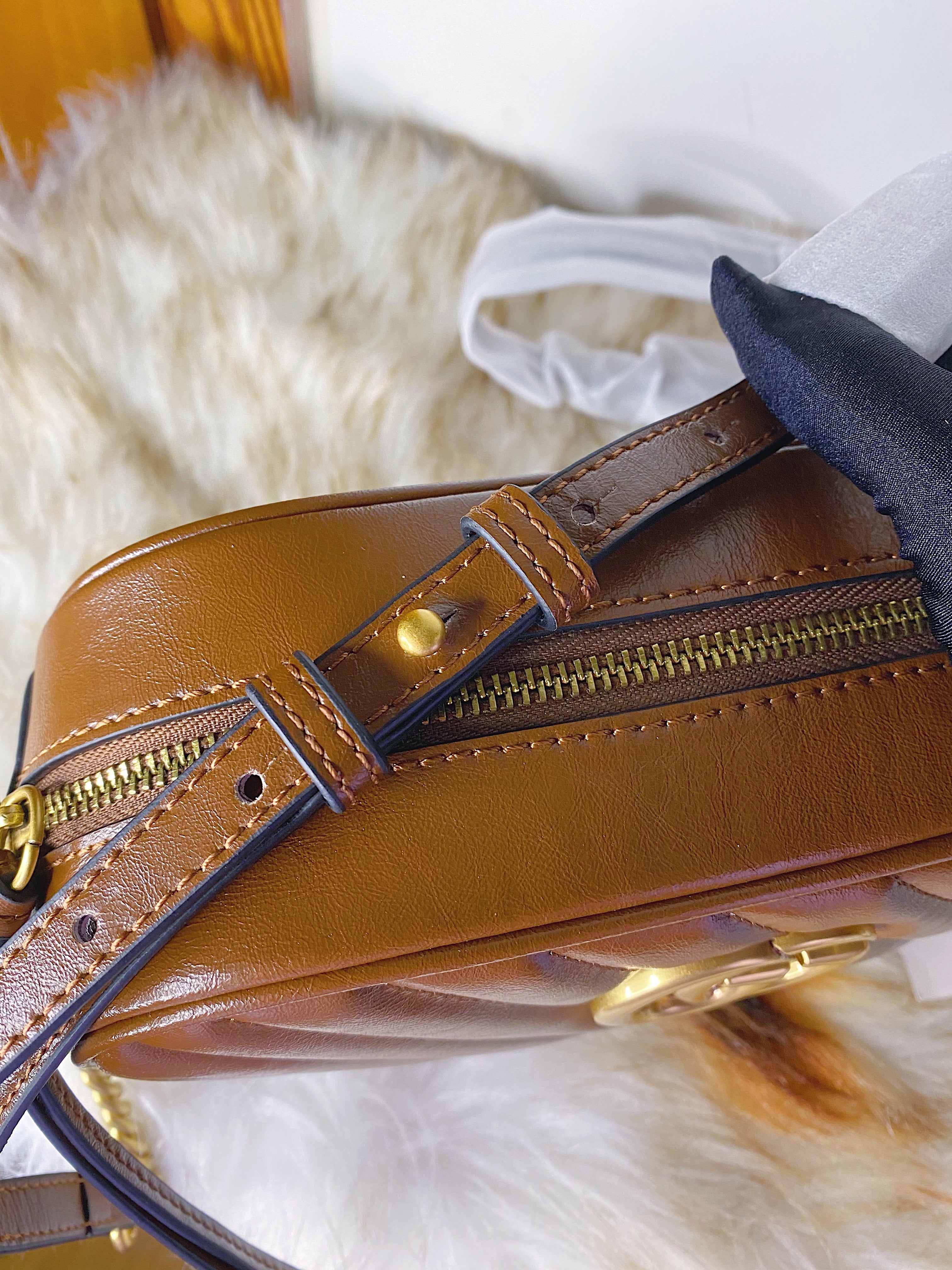 [TOP] GUCCI GG Marmont Bag Matelasse Aged Skin - Brown